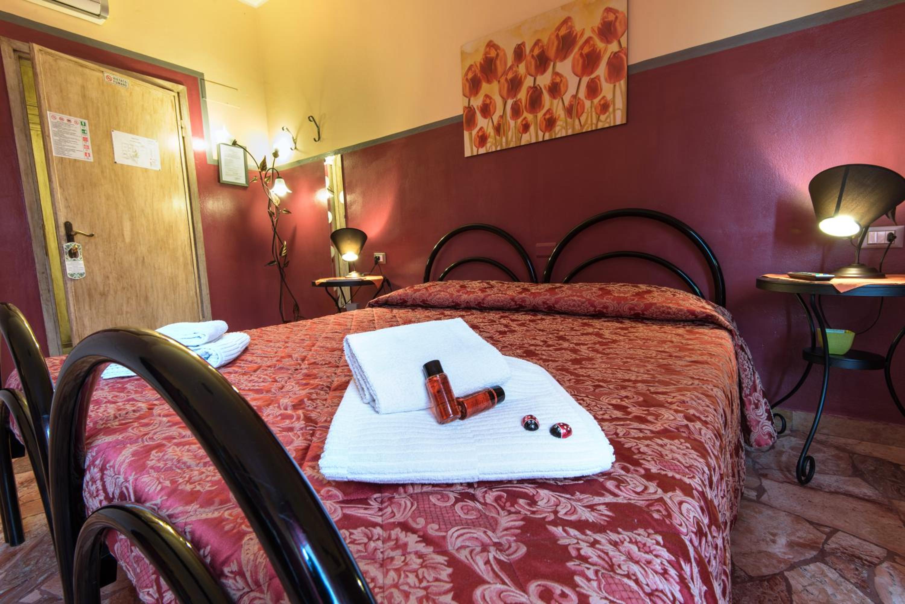 Triple Room with Shared Bathroom photo 1