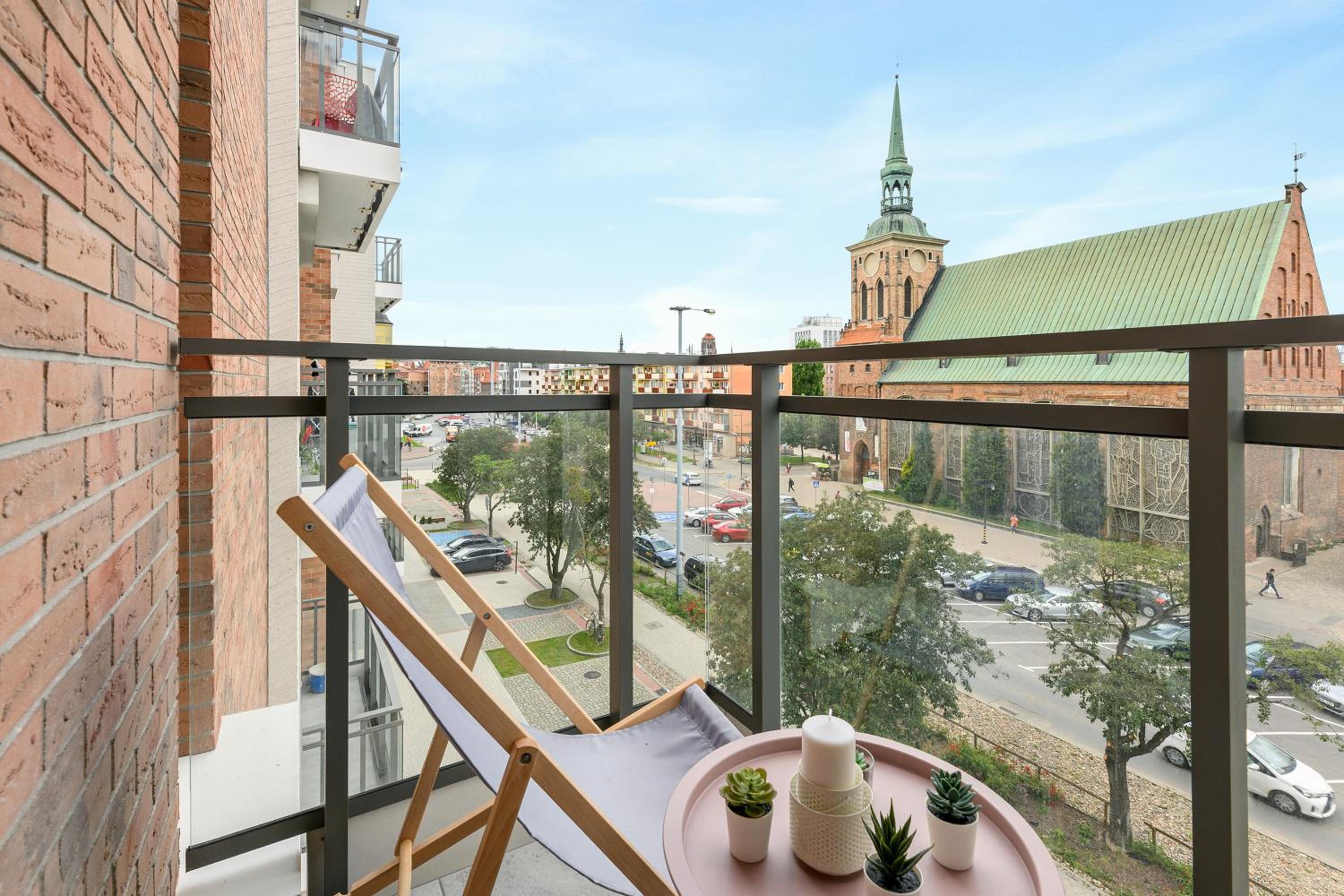 Studio Apartment - Photo 1