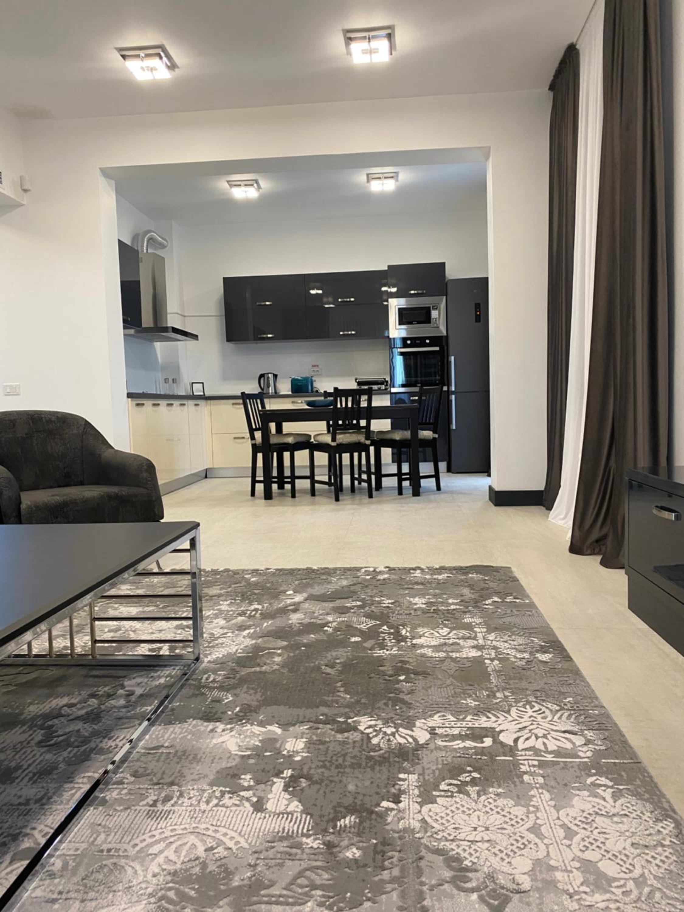 Apartment with Balcony - Photo 13