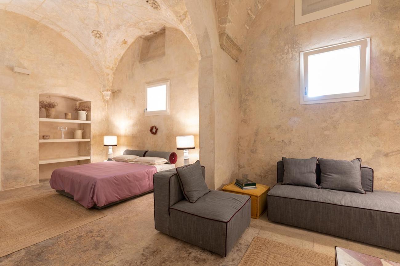 Junior Suite with Shared Pool - Separate Building