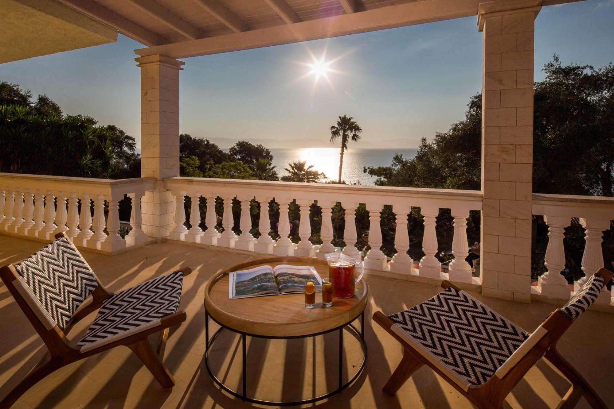 Villa with Sea View photo 3