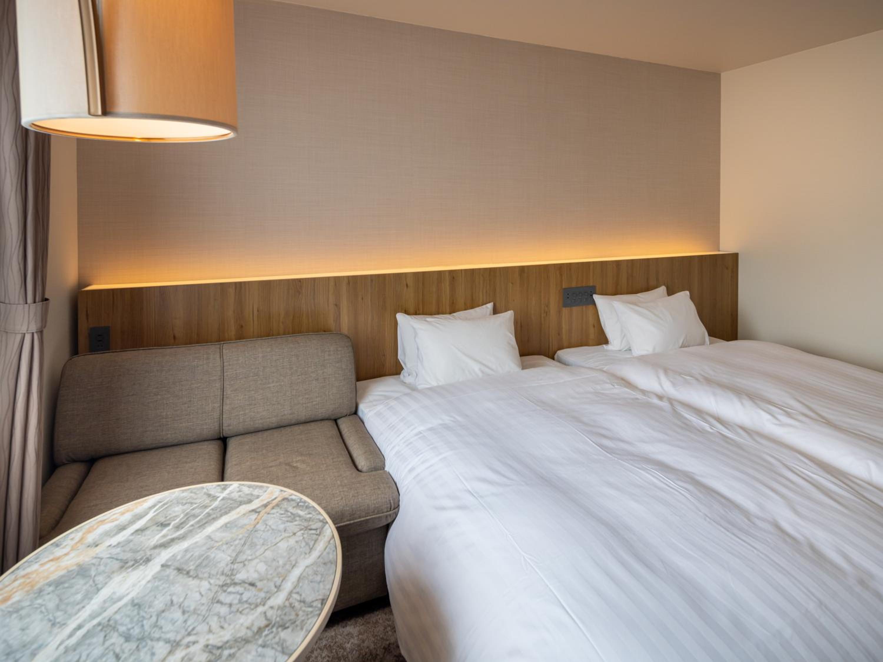 Deluxe Twin Room - Photo 8