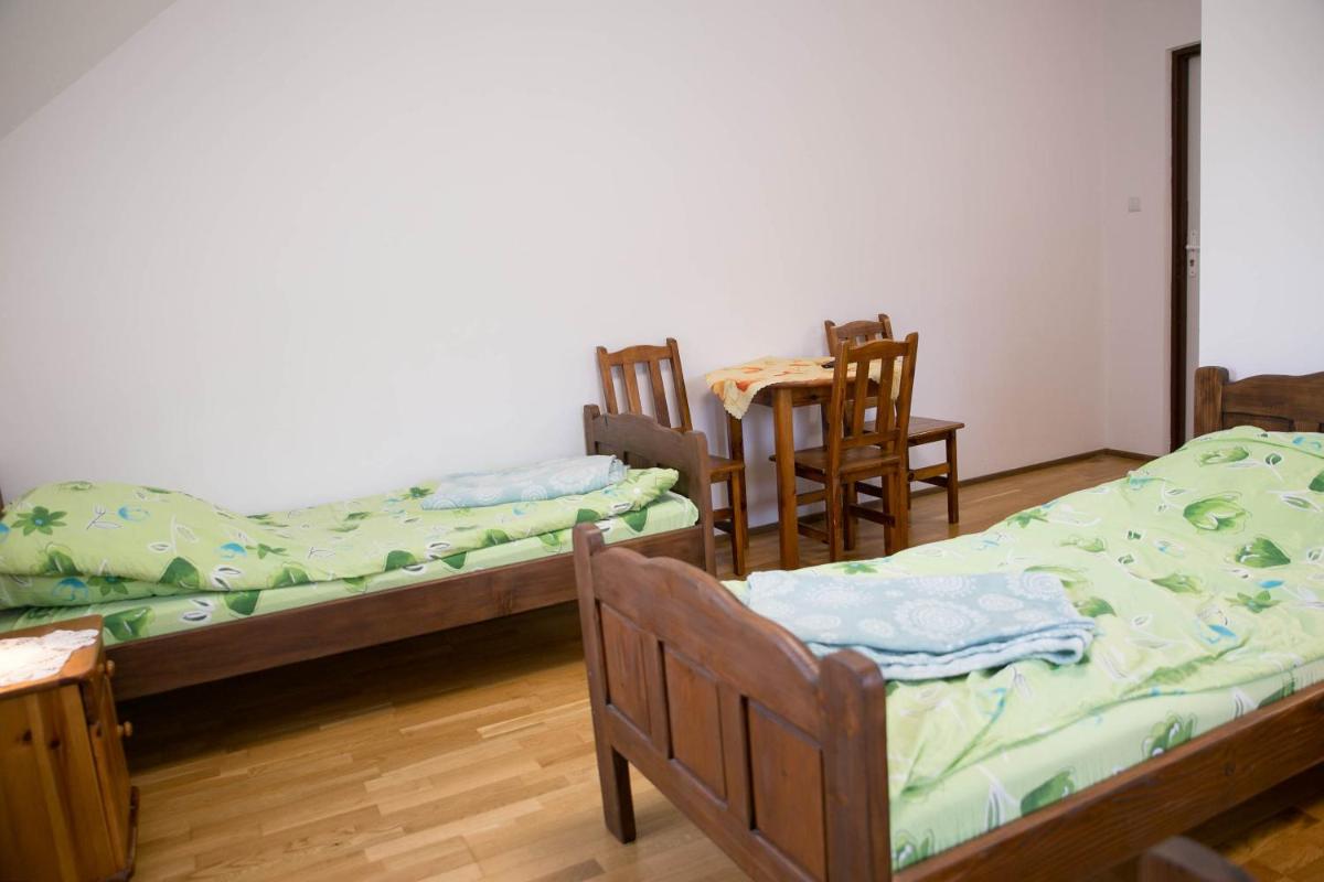 Basic Triple Room photo 2