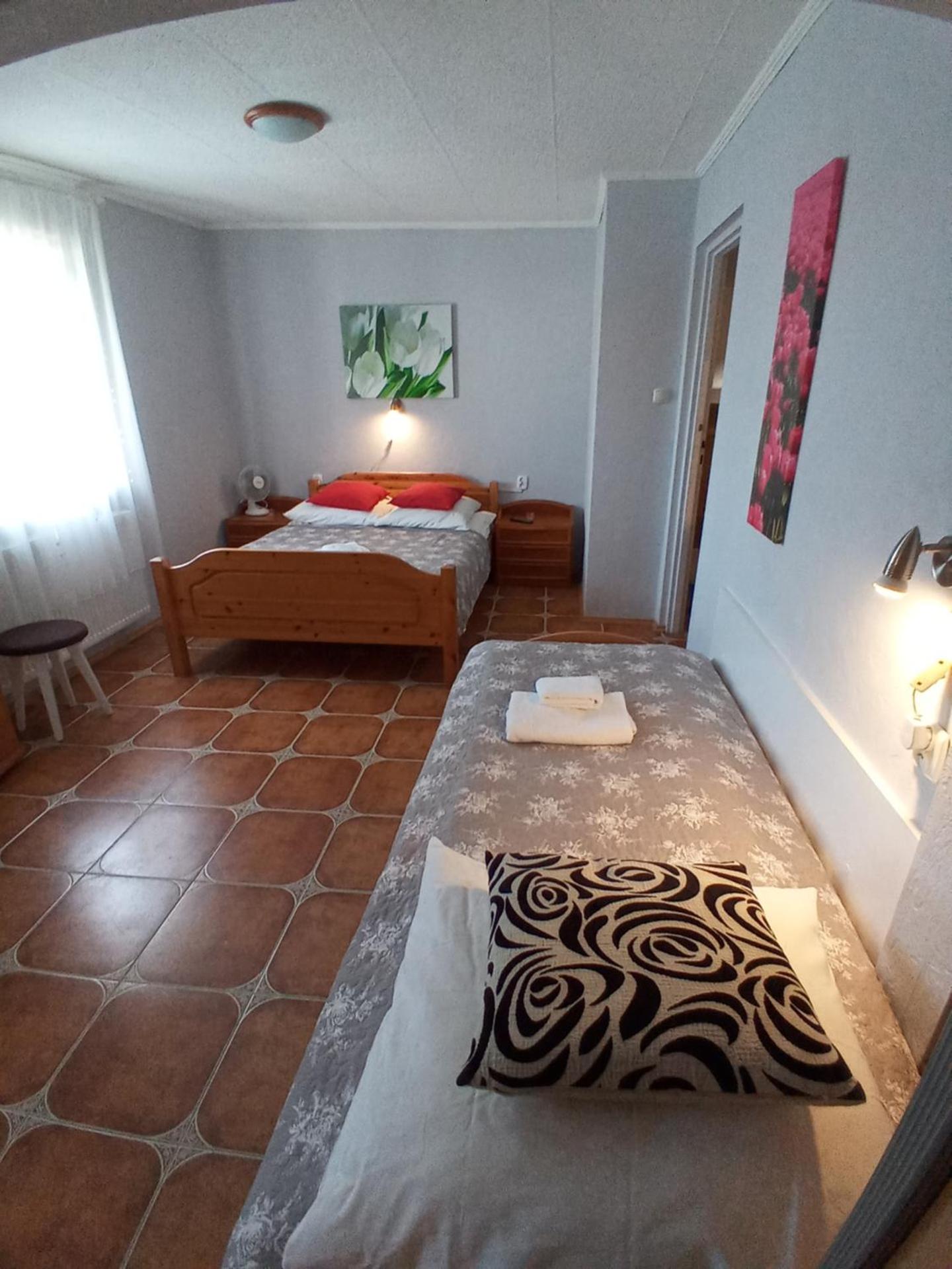 Triple Room - Attic photo 2