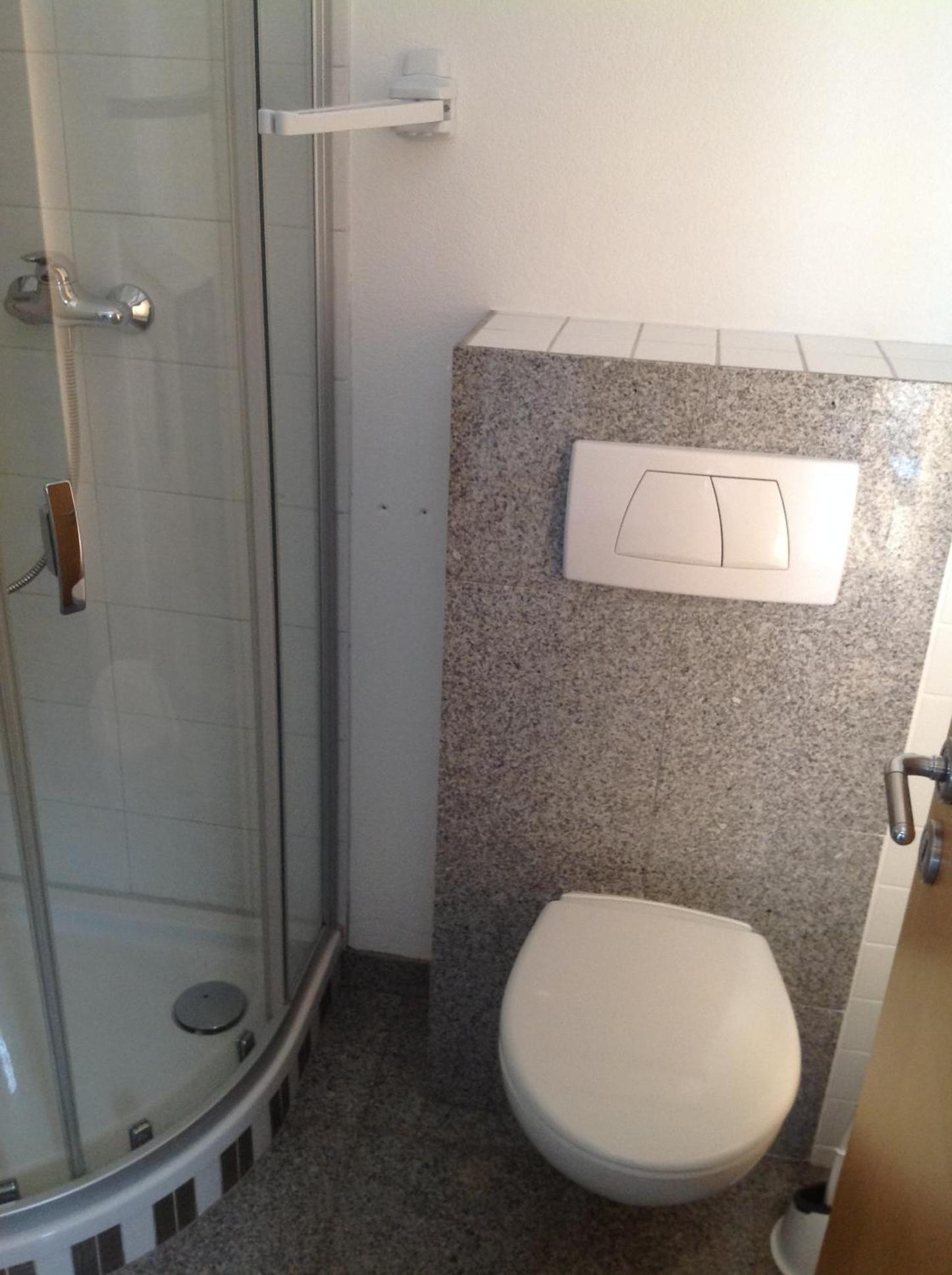 Two-Bedroom Apartment - Photo 20