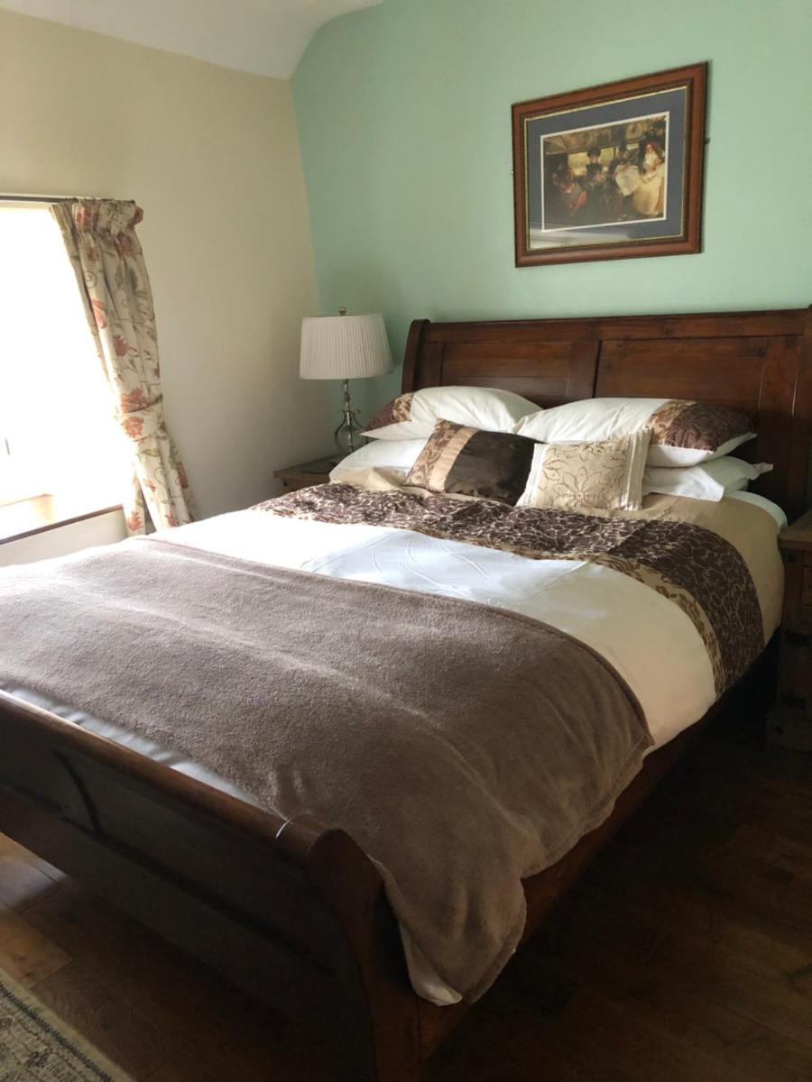 Deluxe King Room photo 1
