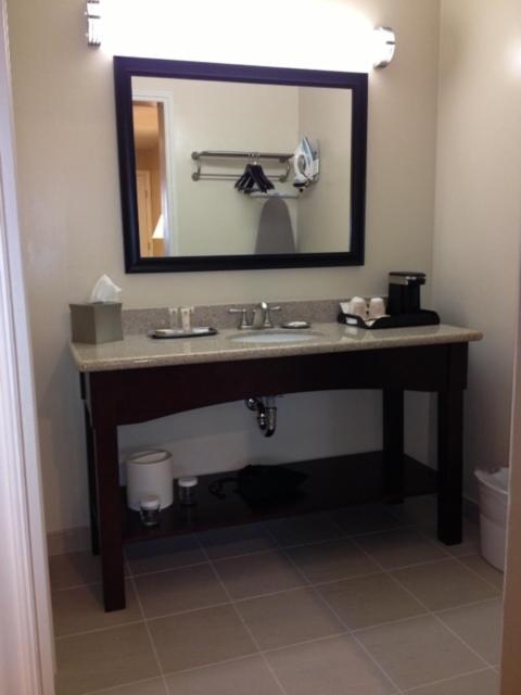 Queen Room - Disability Access photo 2