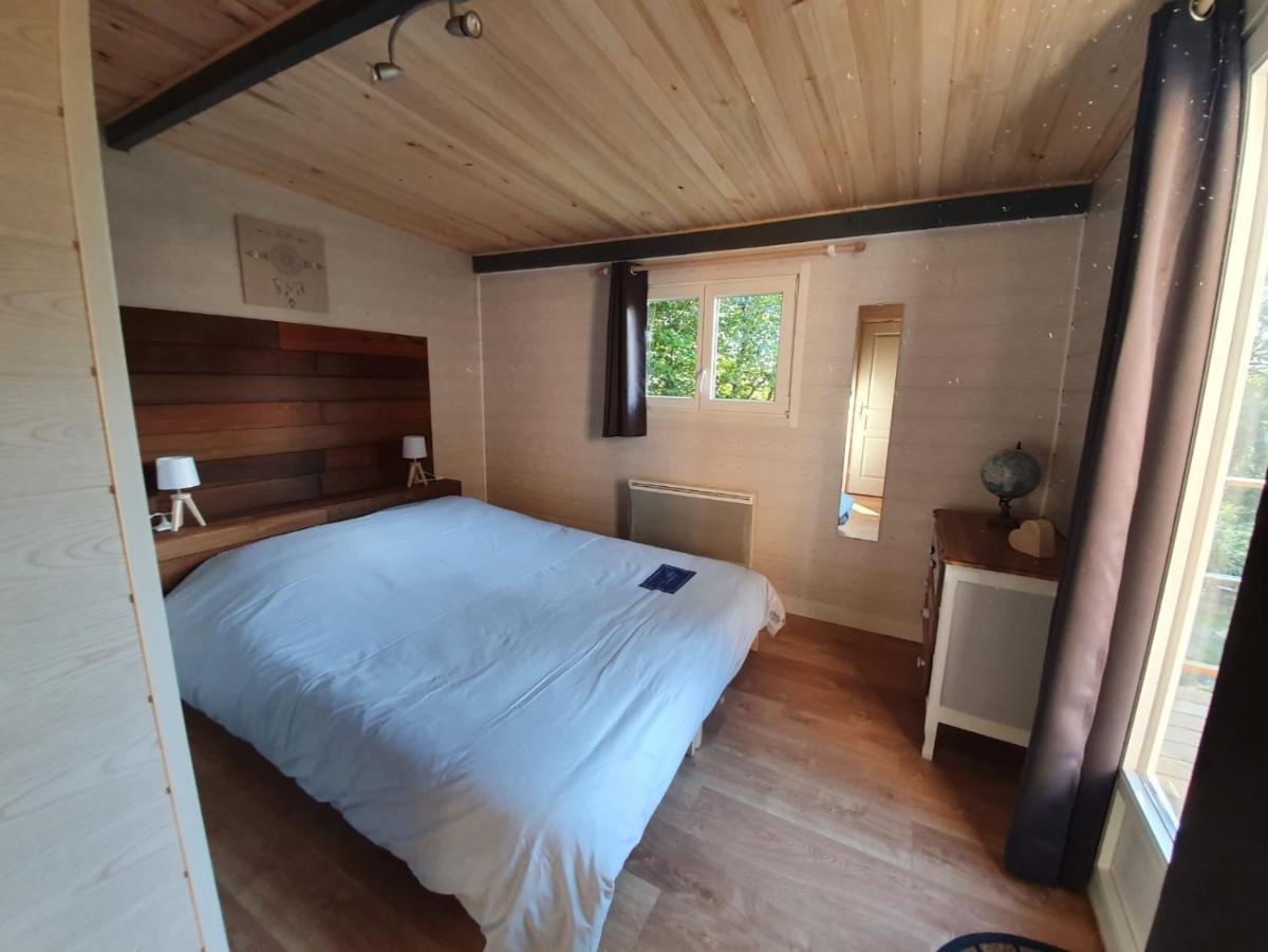 Family Bungalow - Photo 2