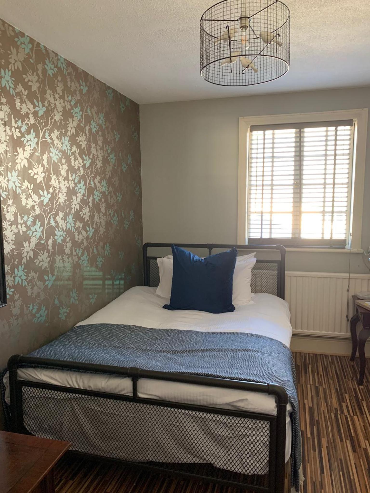 Single Room - Enid