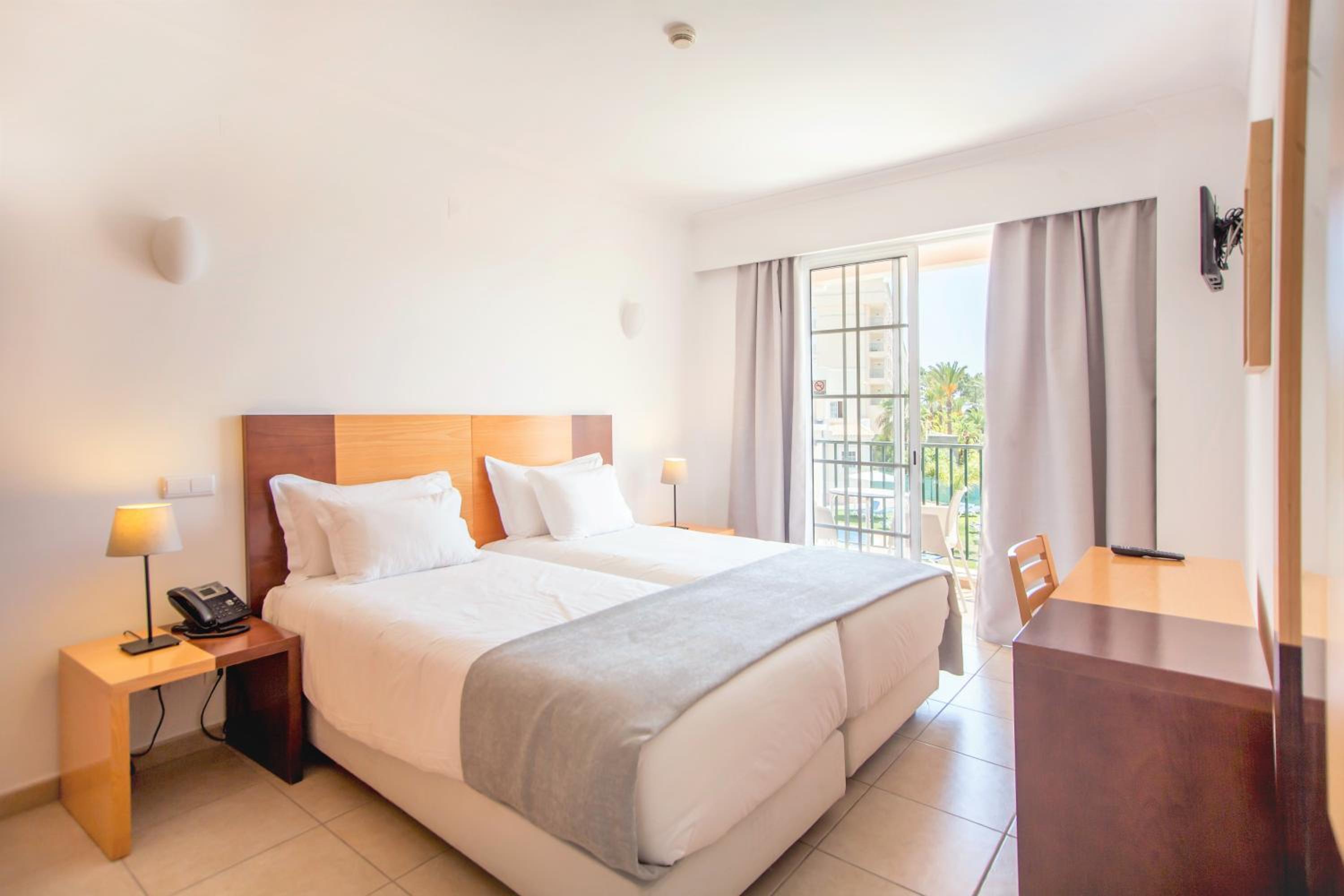 Superior One-Bedroom Apartment with Pool View