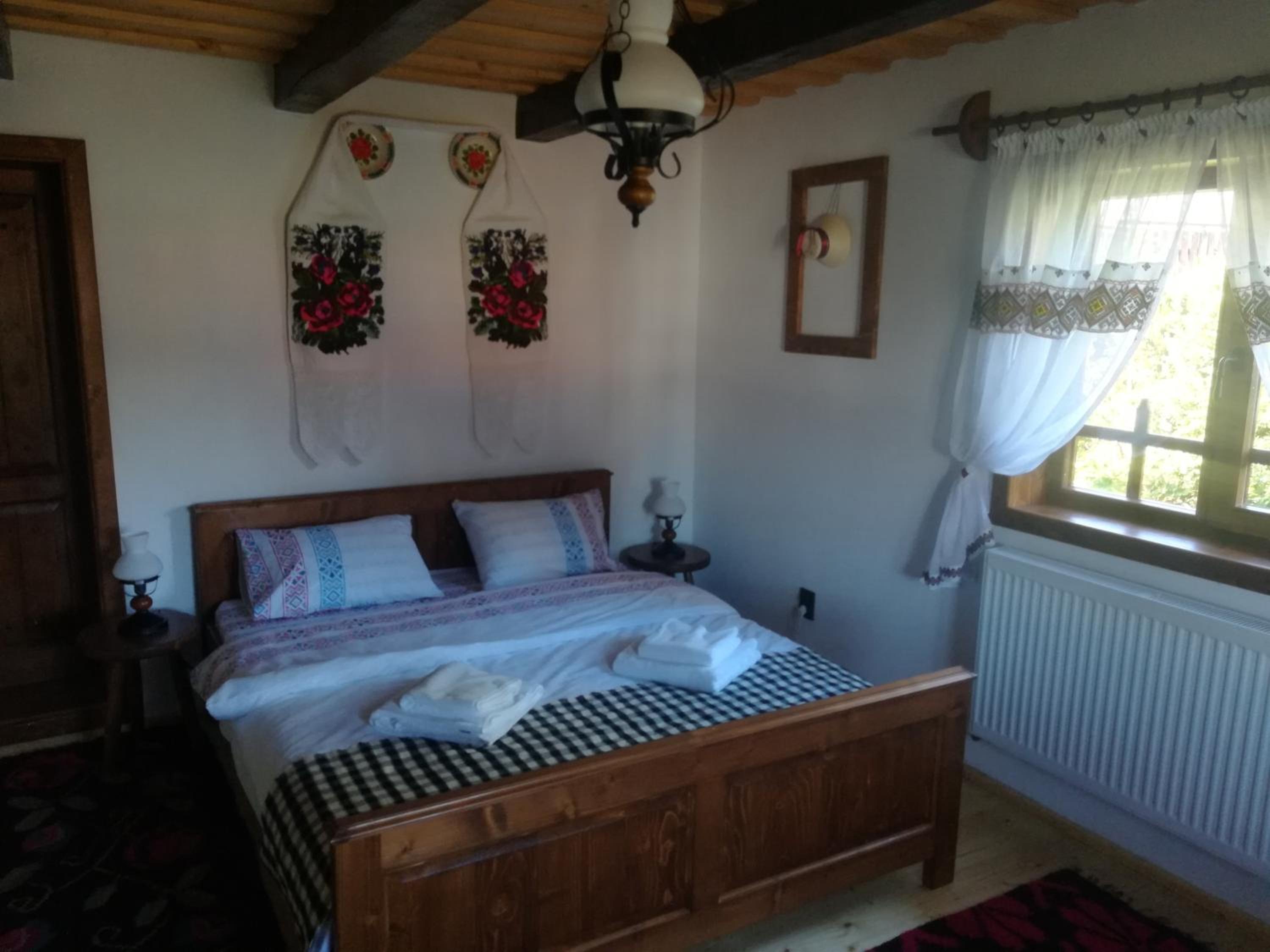 Double Room with Private Bathroom - Photo 2