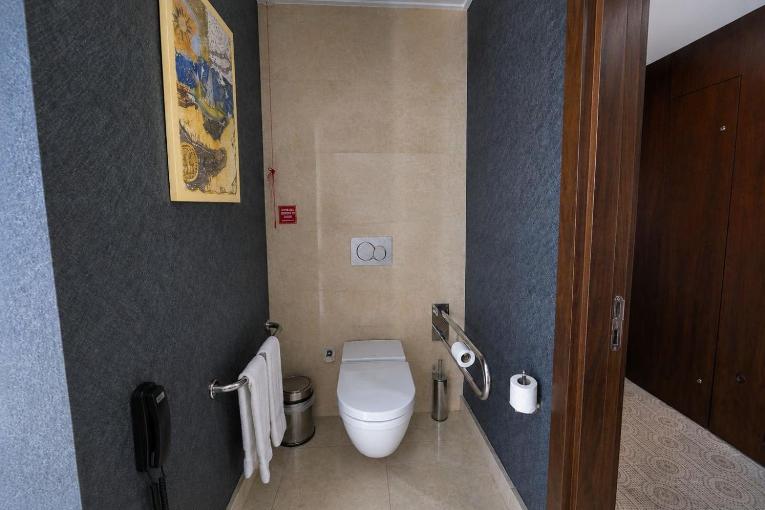 Twin Room - Mobility Access