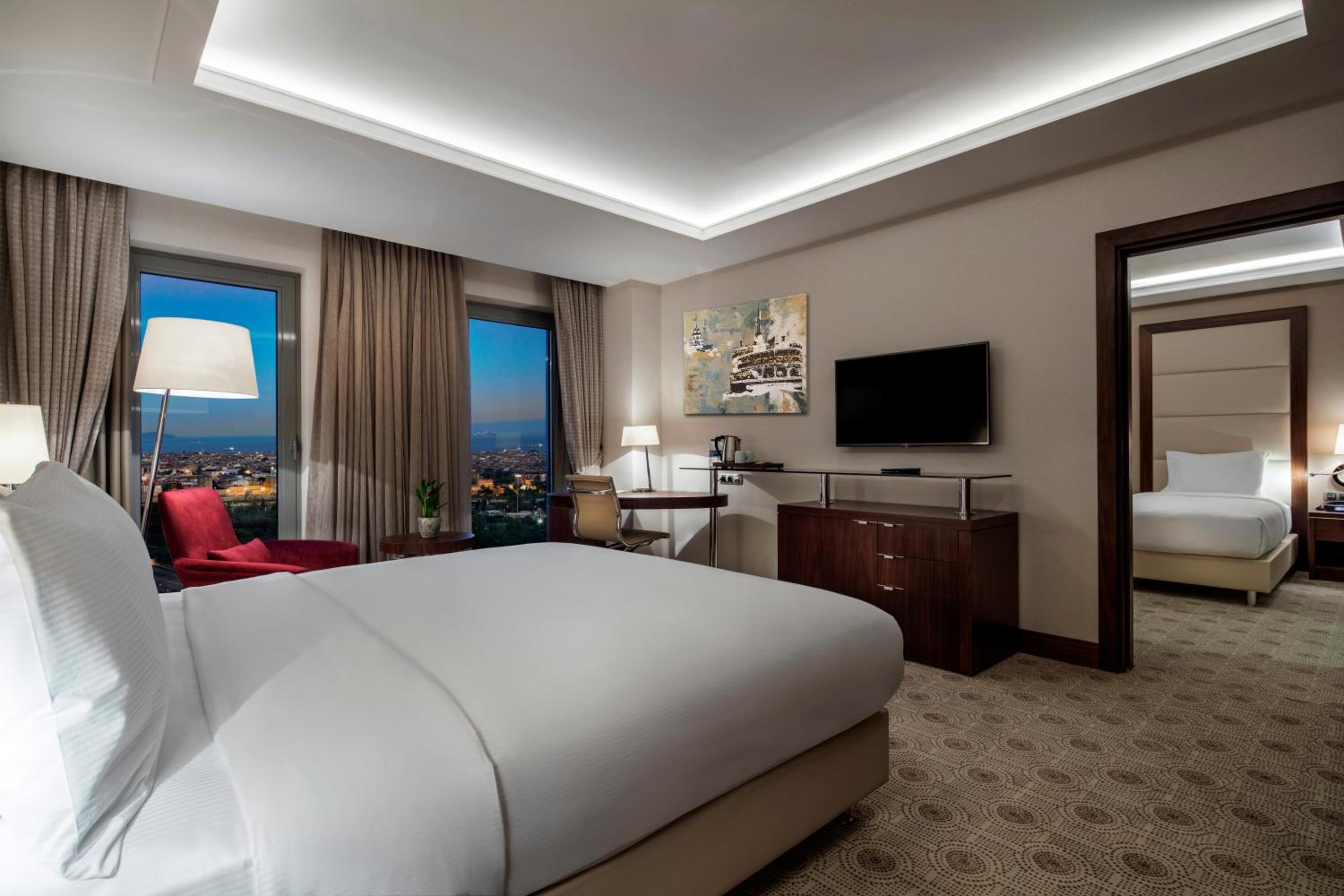 Two Bedroom Family Deluxe Room with Sea View