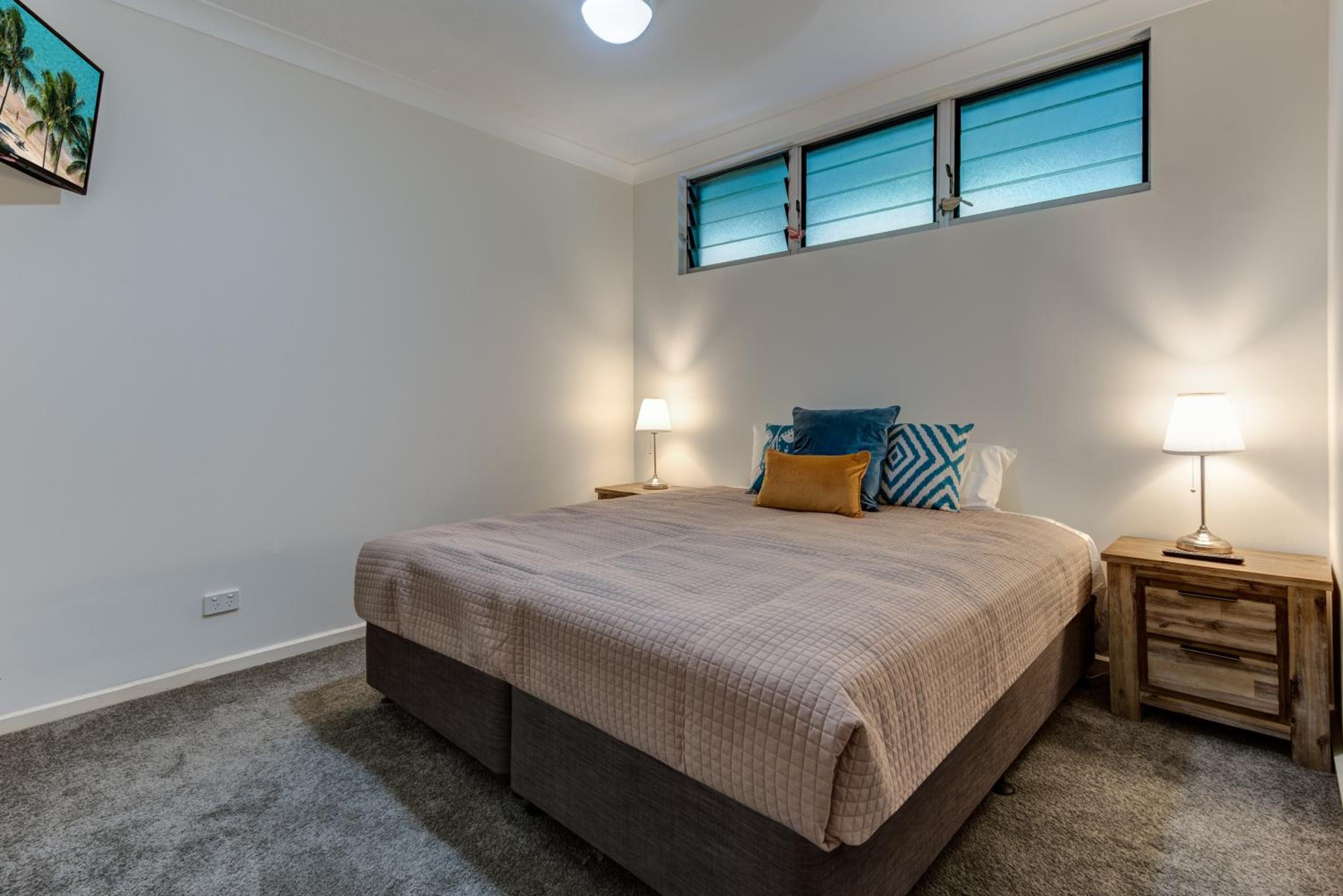 2 Bedroom Apartment with Sea View - Apartment 102 photo 1