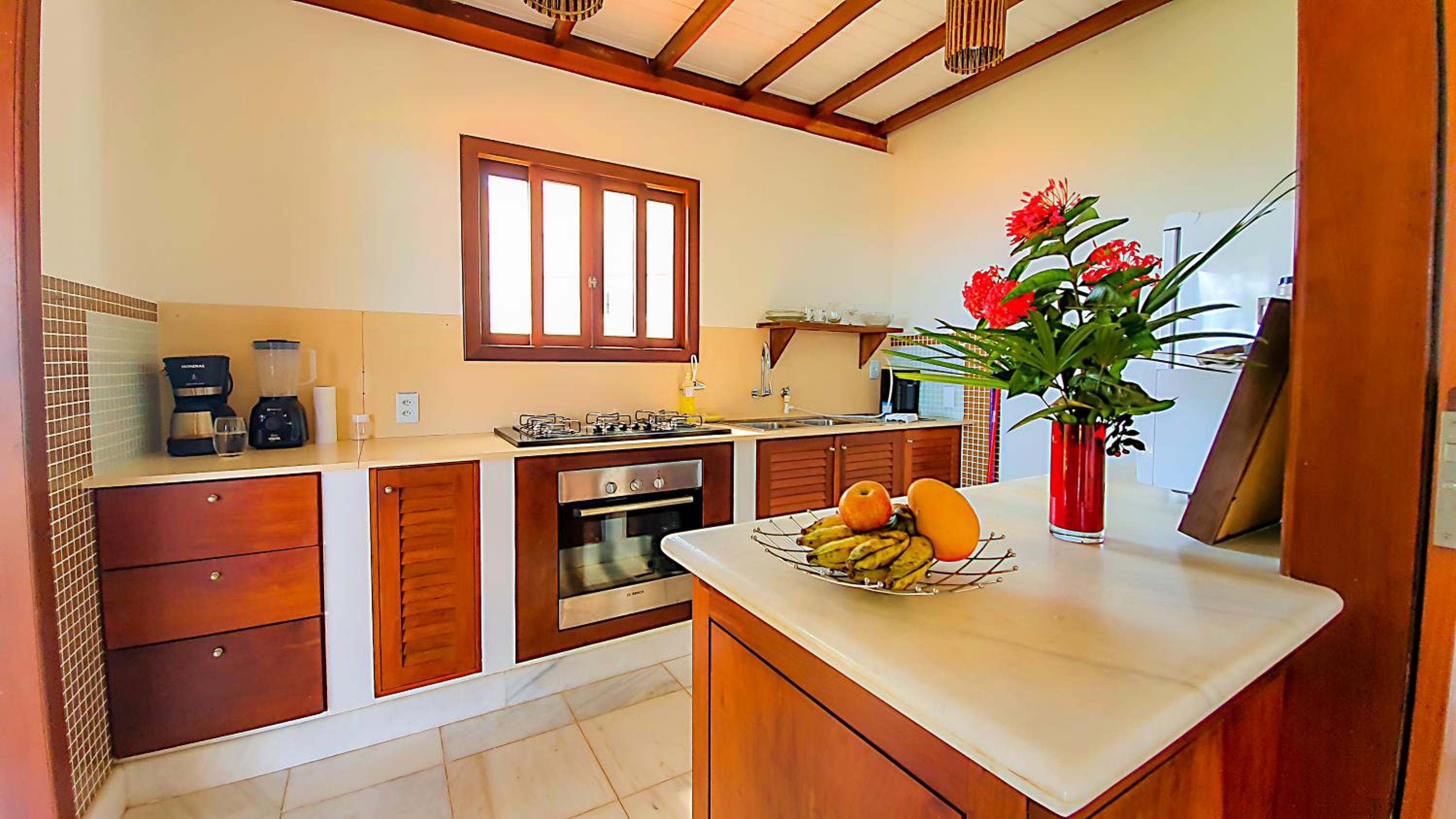 One-Bedroom Apartment With Balcony And Sea View photo 3