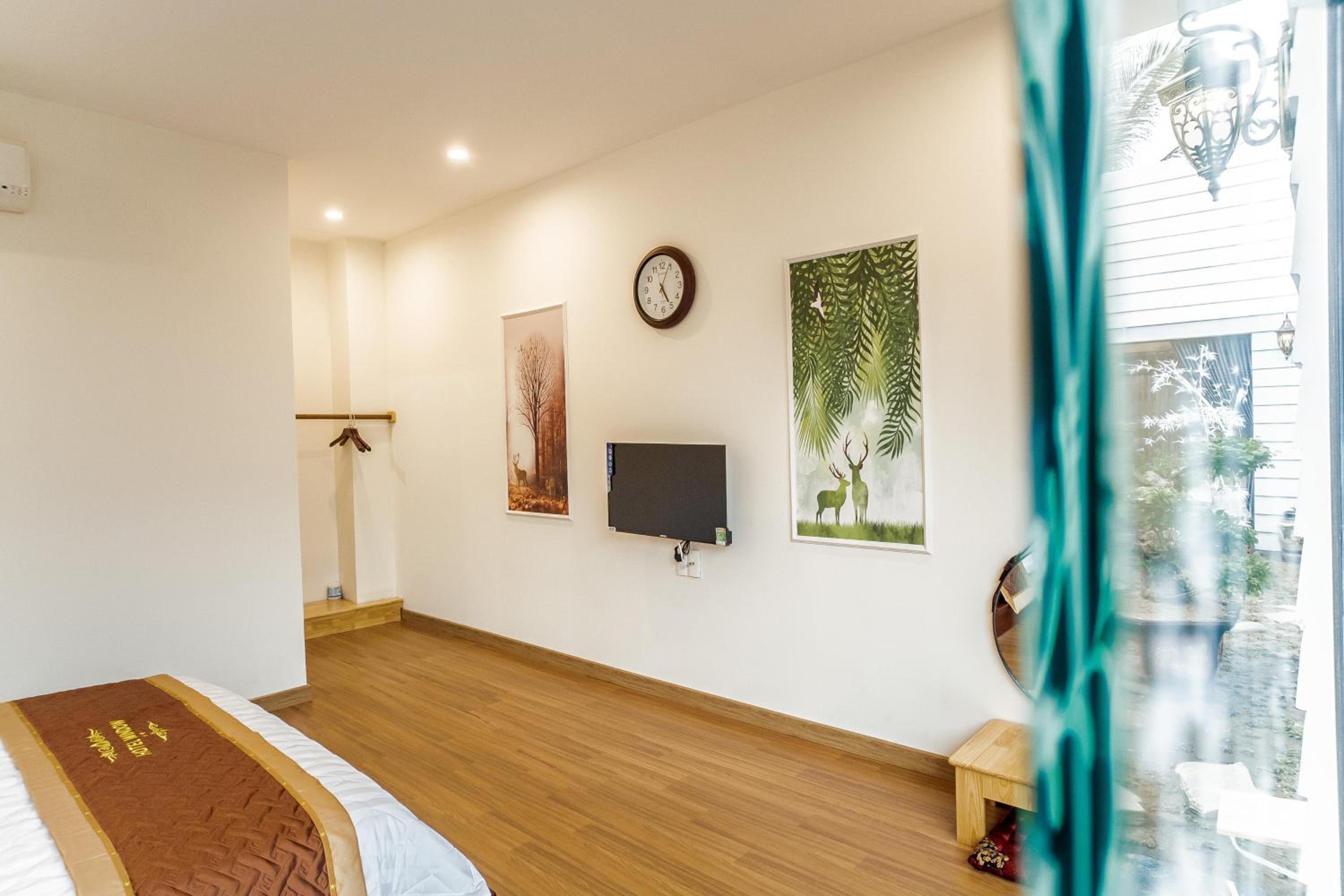 Double Room - Photo 5