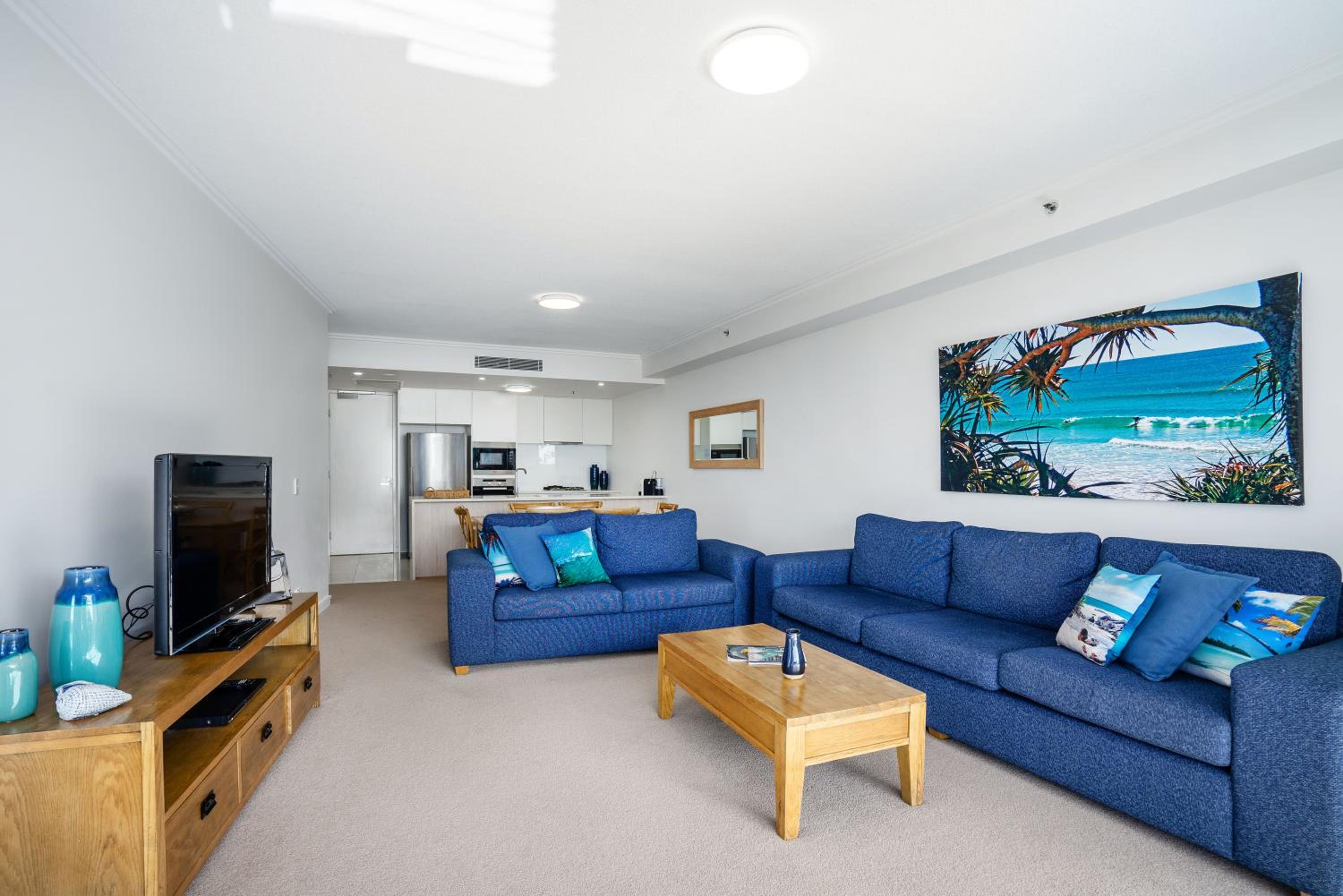 One-Bedroom Apartment with Beach View