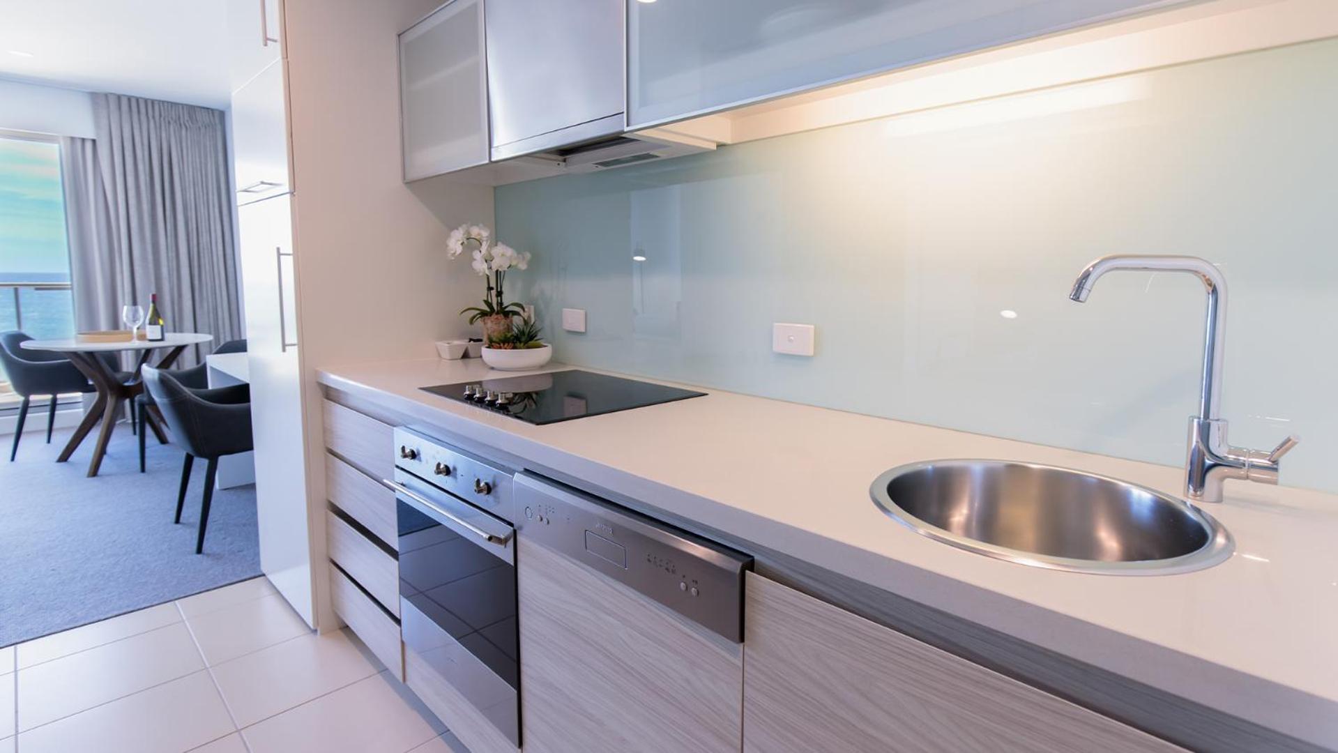 Premier One-Bedroom Apartment with Ocean View - Photo 6