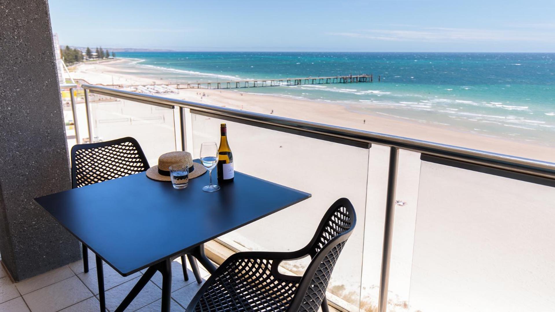 Premier One-Bedroom Apartment with Ocean View - Photo 9