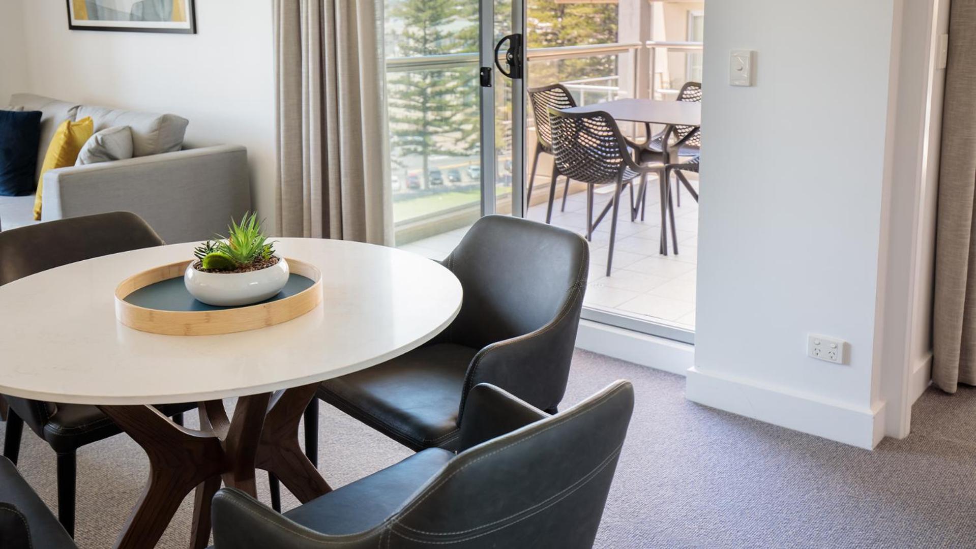 Premier Two-Bedroom Apartment with Park View - No Housekeeping - Photo 6
