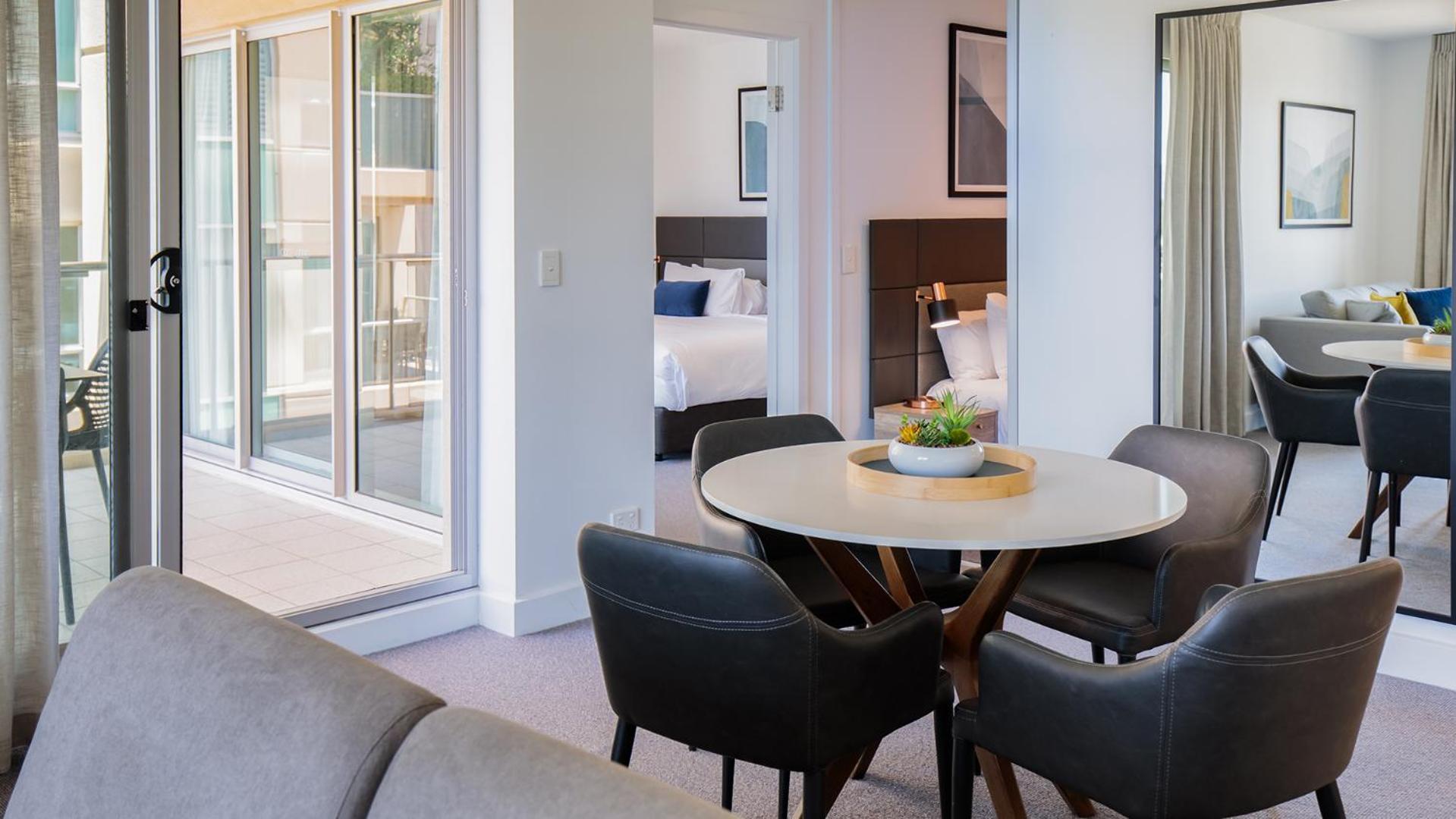 Premier Two-Bedroom Apartment with Park View - No Housekeeping - Photo 7