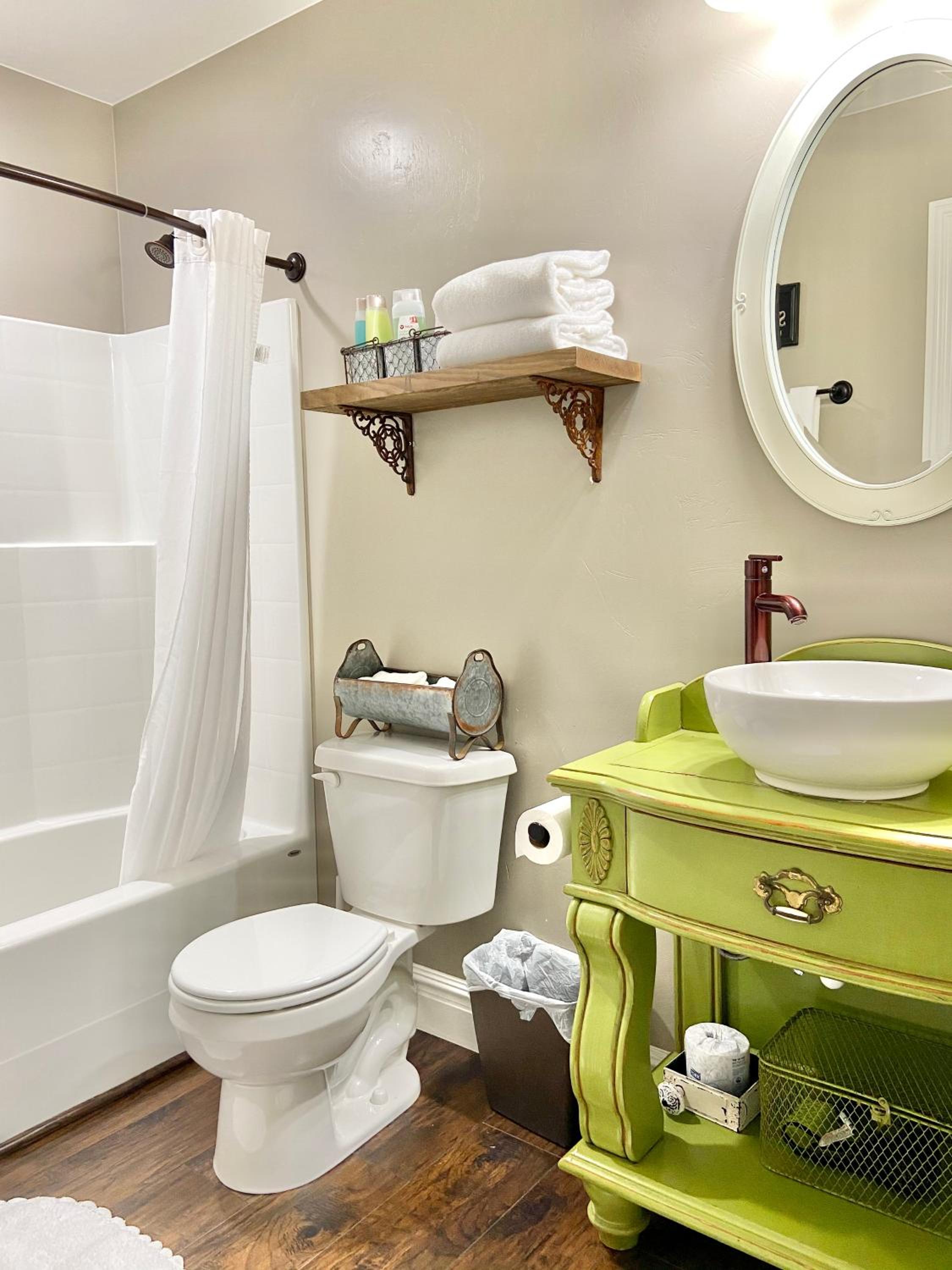 Deluxe Queen Room - Ground Floor photo 3