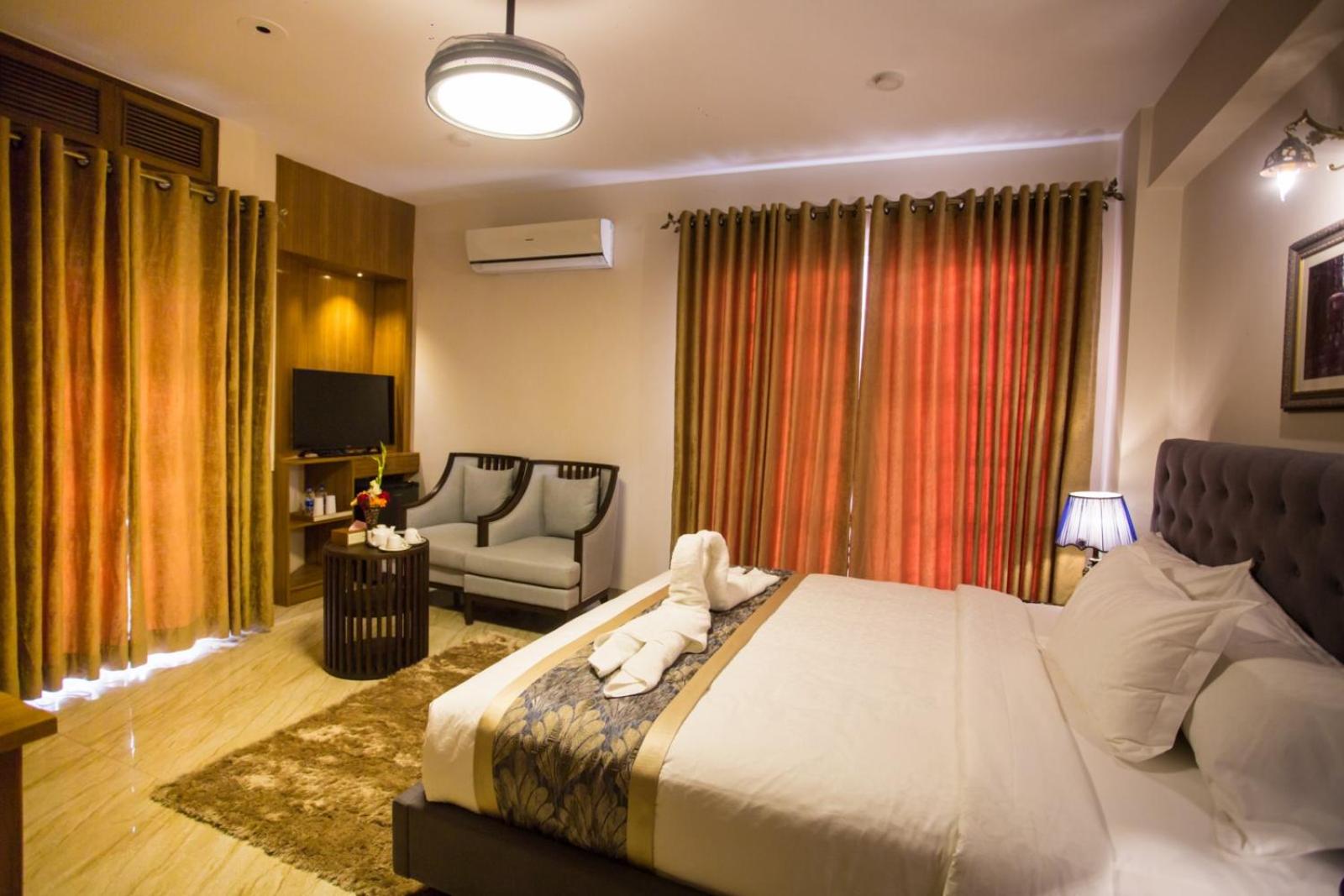 King Room with Balcony photo 3