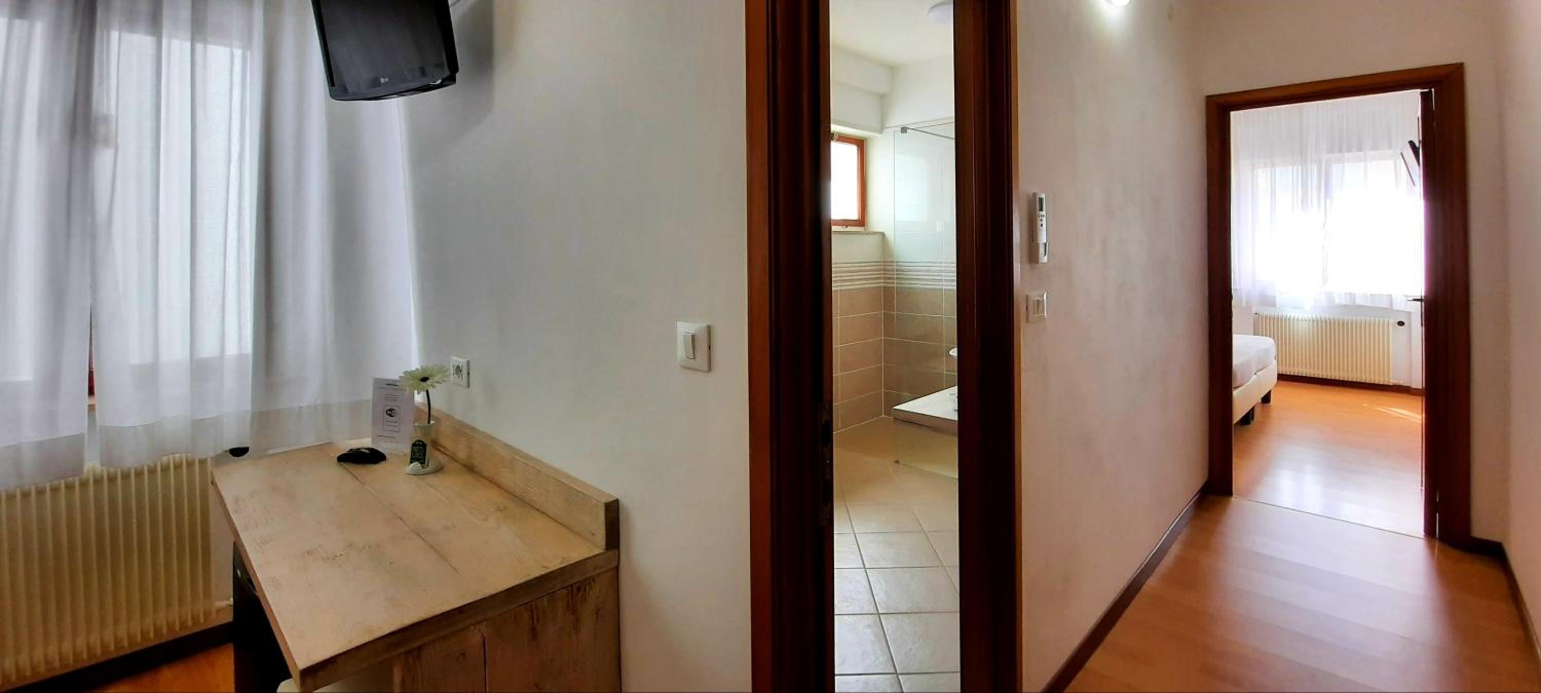 Comfort Triple Room