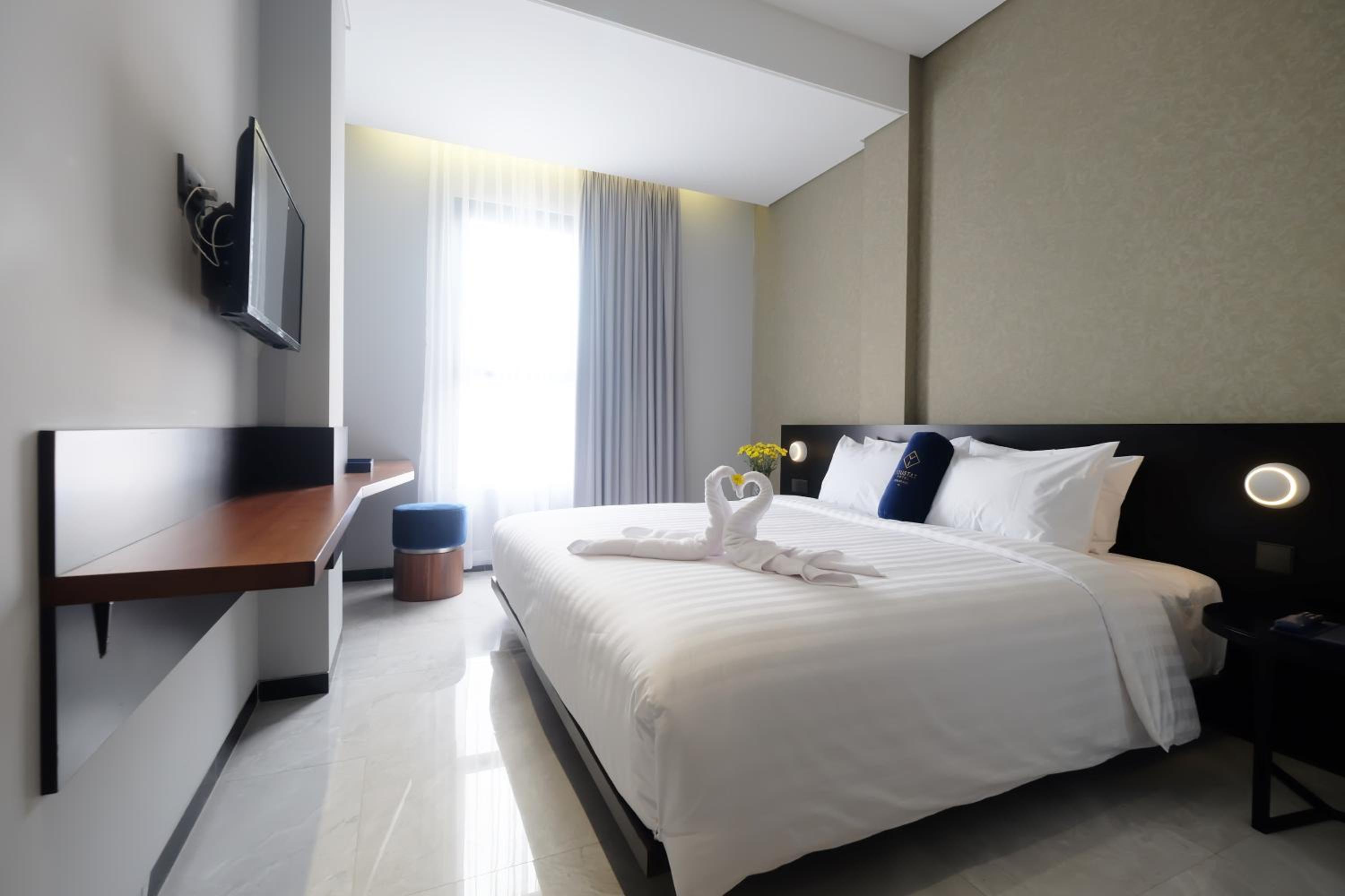 Superior Double or Twin Room - Photo 1