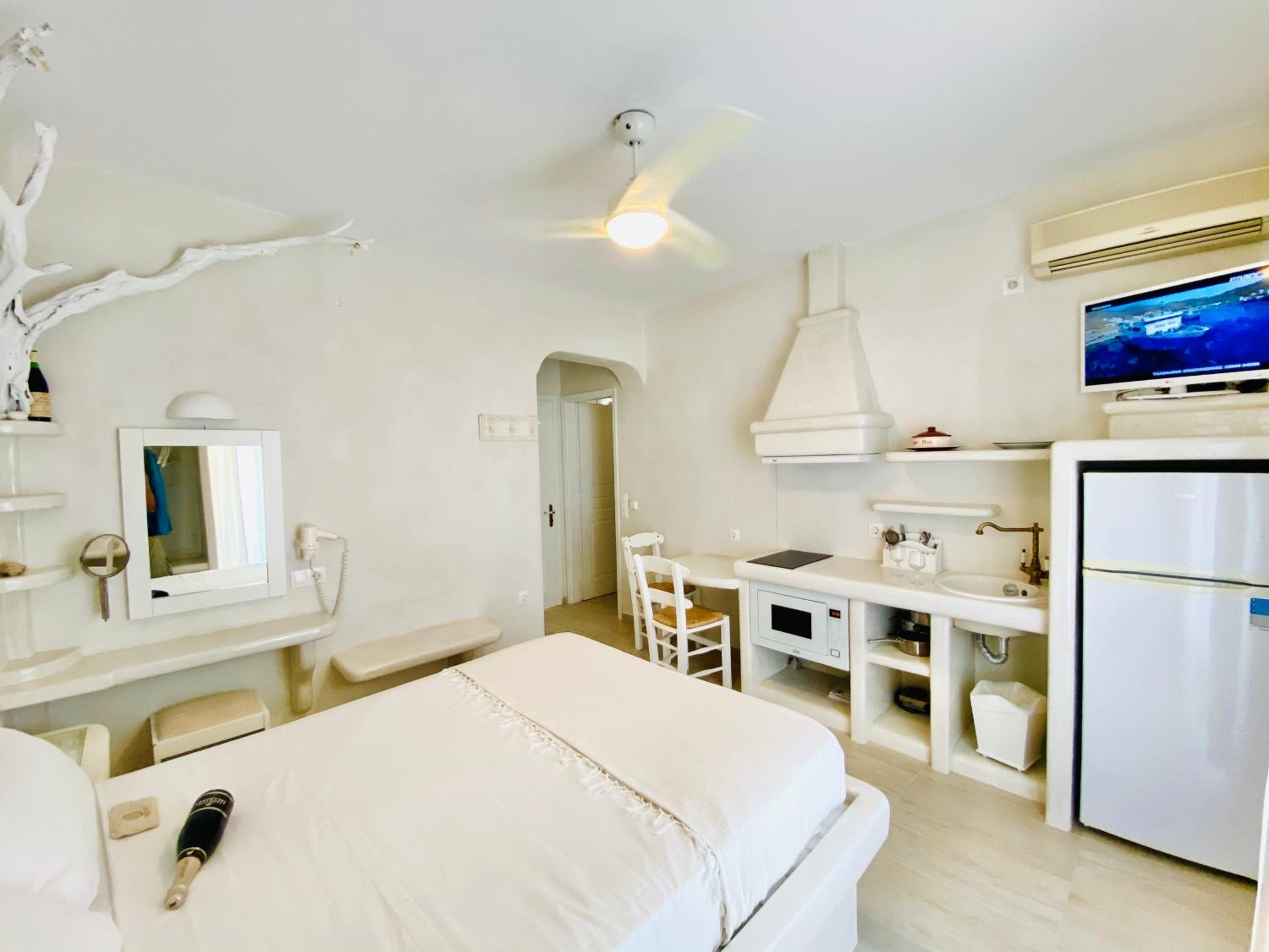 Deluxe Studio With View 