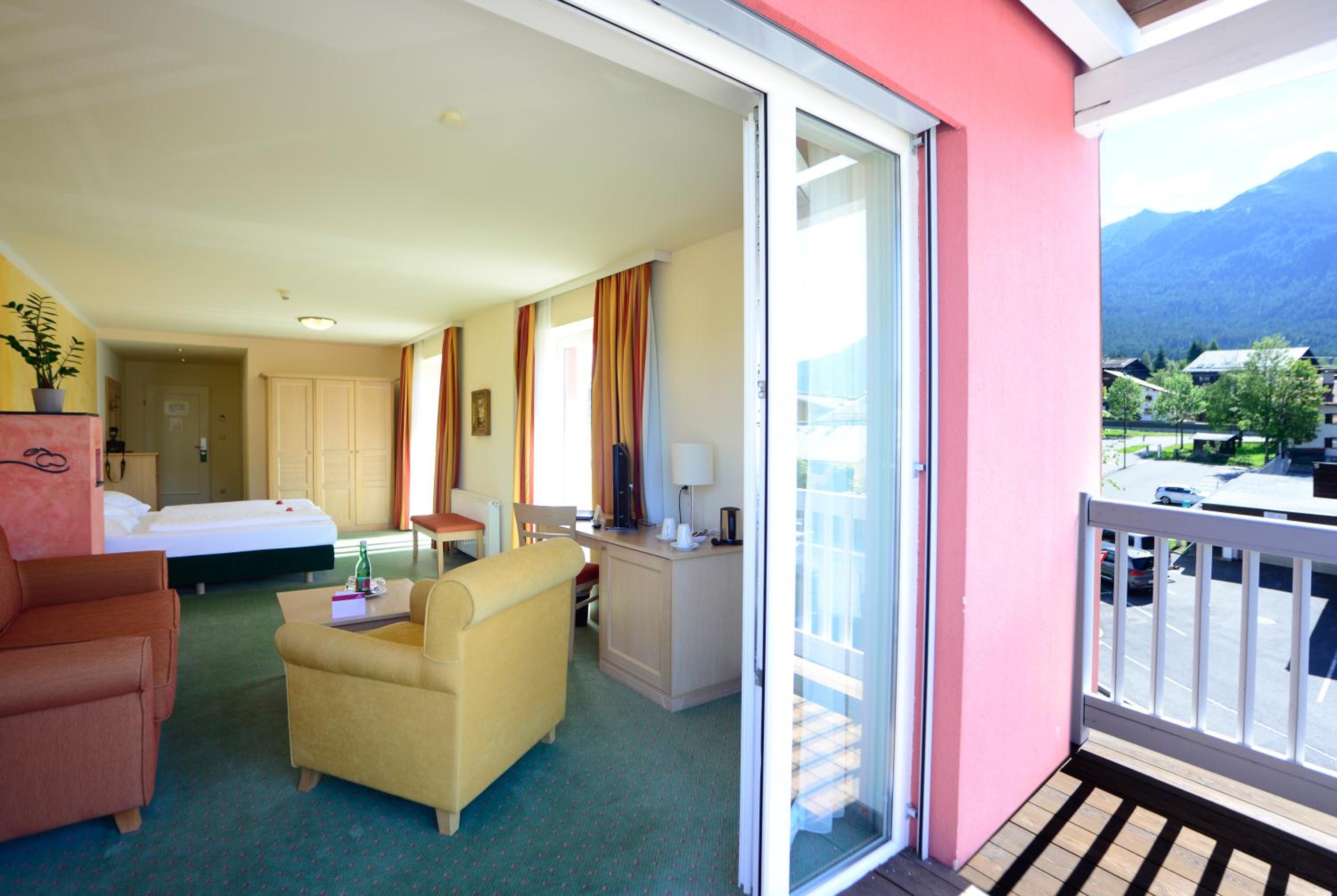 Superior Double Room with Balcony or Terrace photo 2