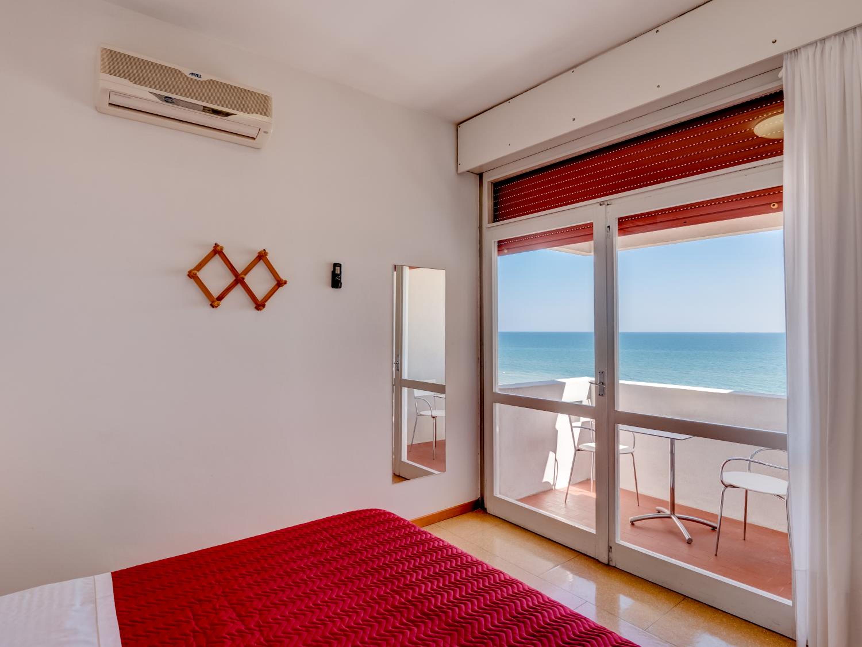 Single Room with Balcony photo 2