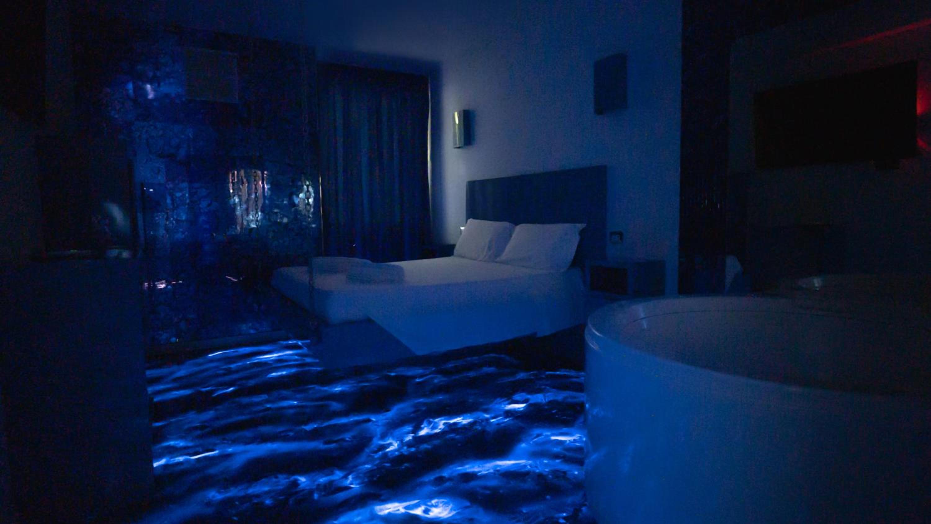Deluxe Double Room with Spa Bath  - Photo 8