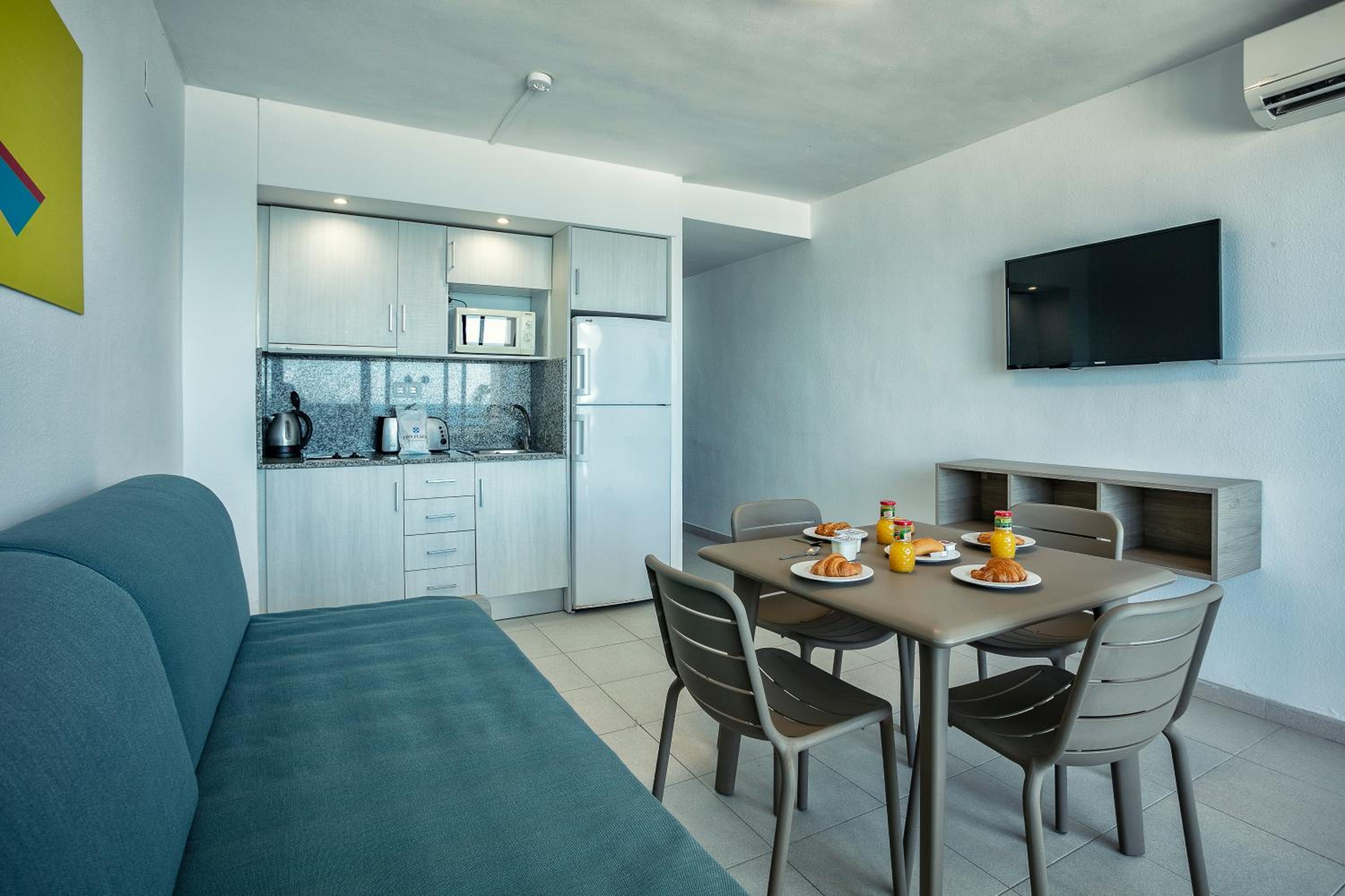 Standard One-Bedroom Apartment photo 2