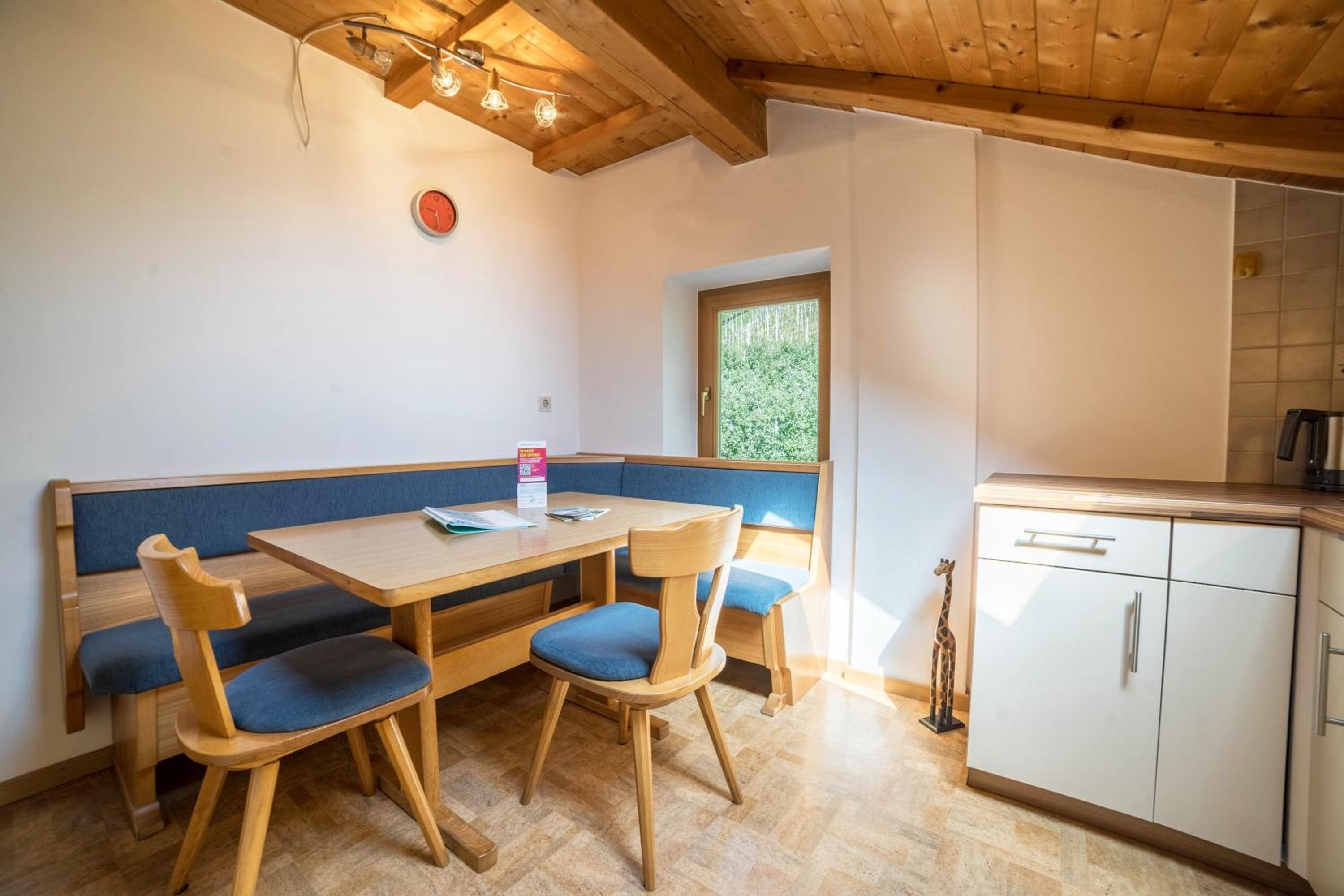 Two-Bedroom Deluxe Apartment with Garden View photo 3