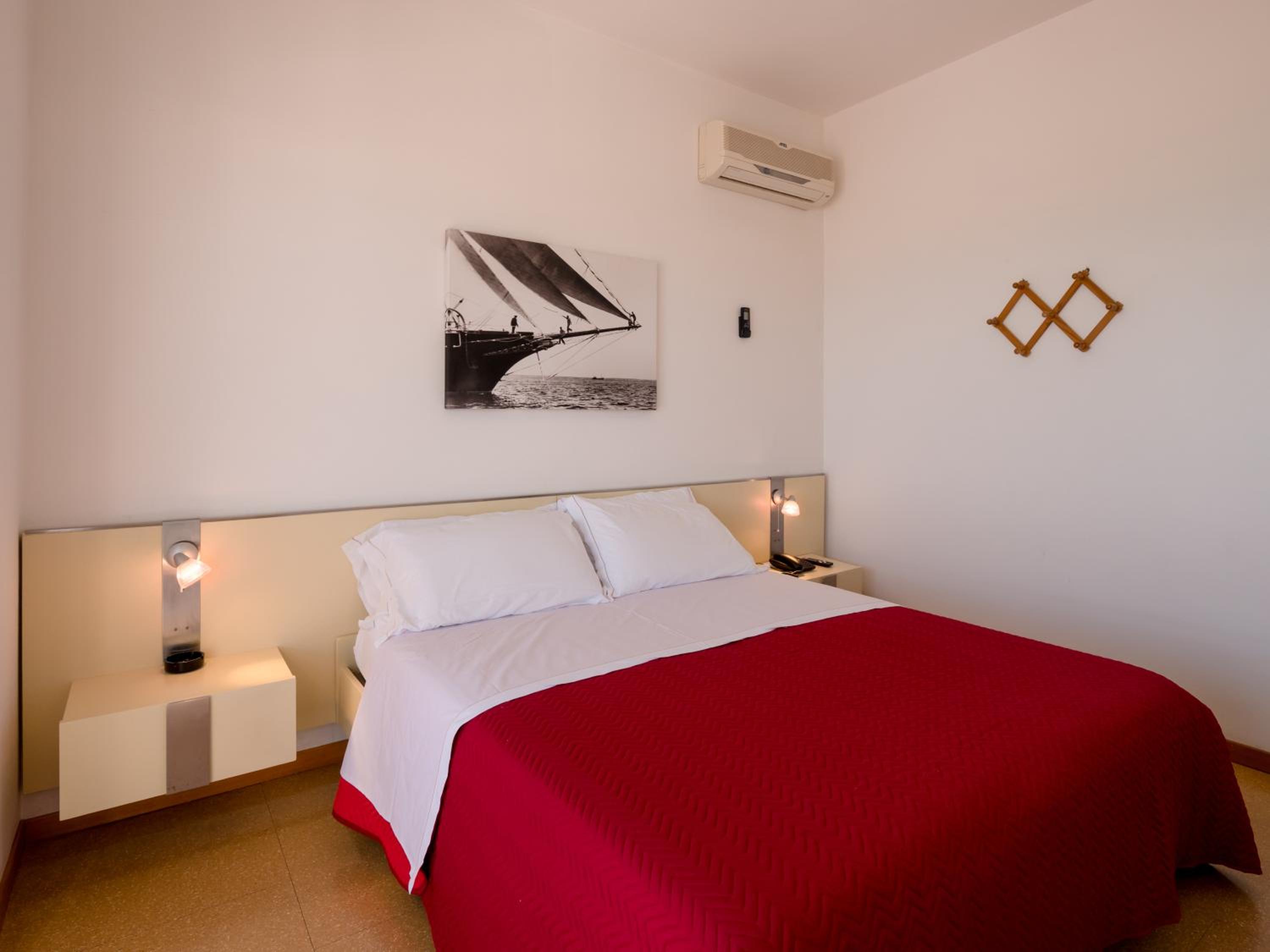 Single Room with Balcony photo 1