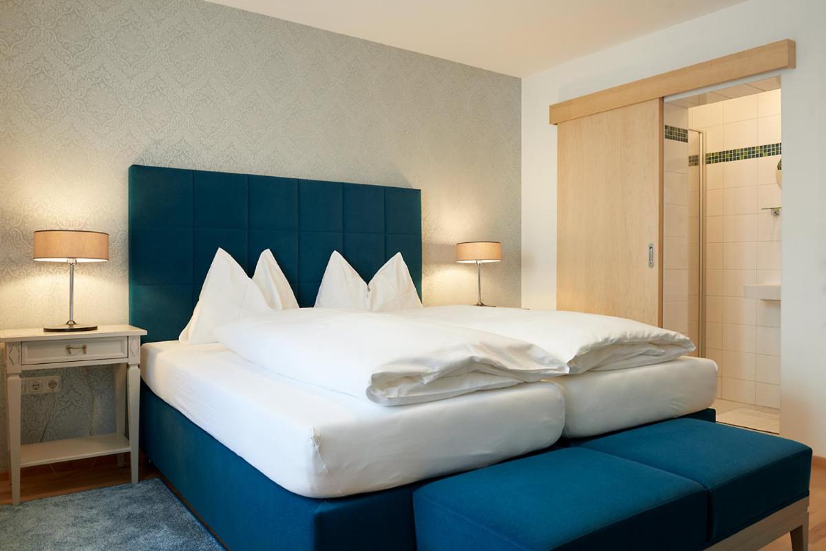 Double Room with Shower photo 3