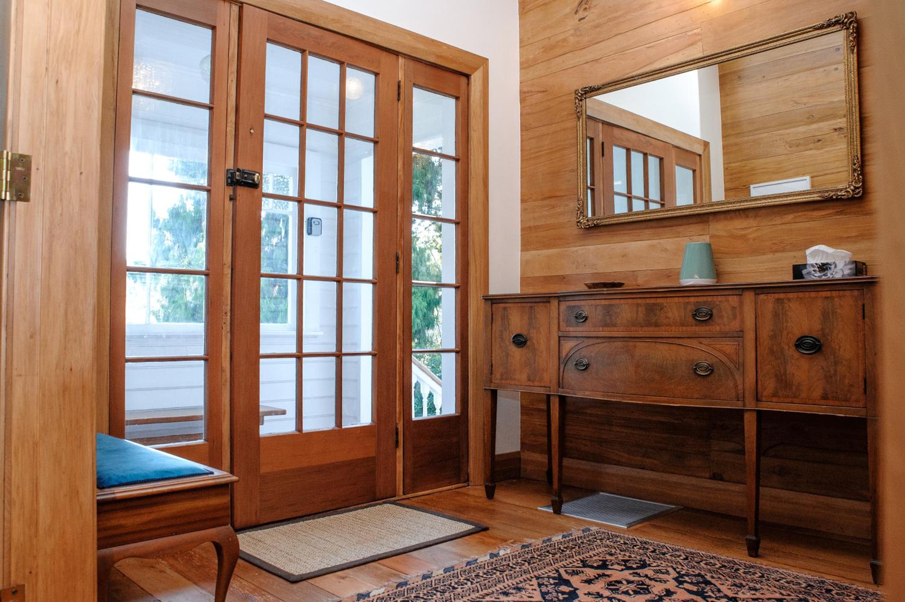 Three-Bedroom Villa - Photo 17