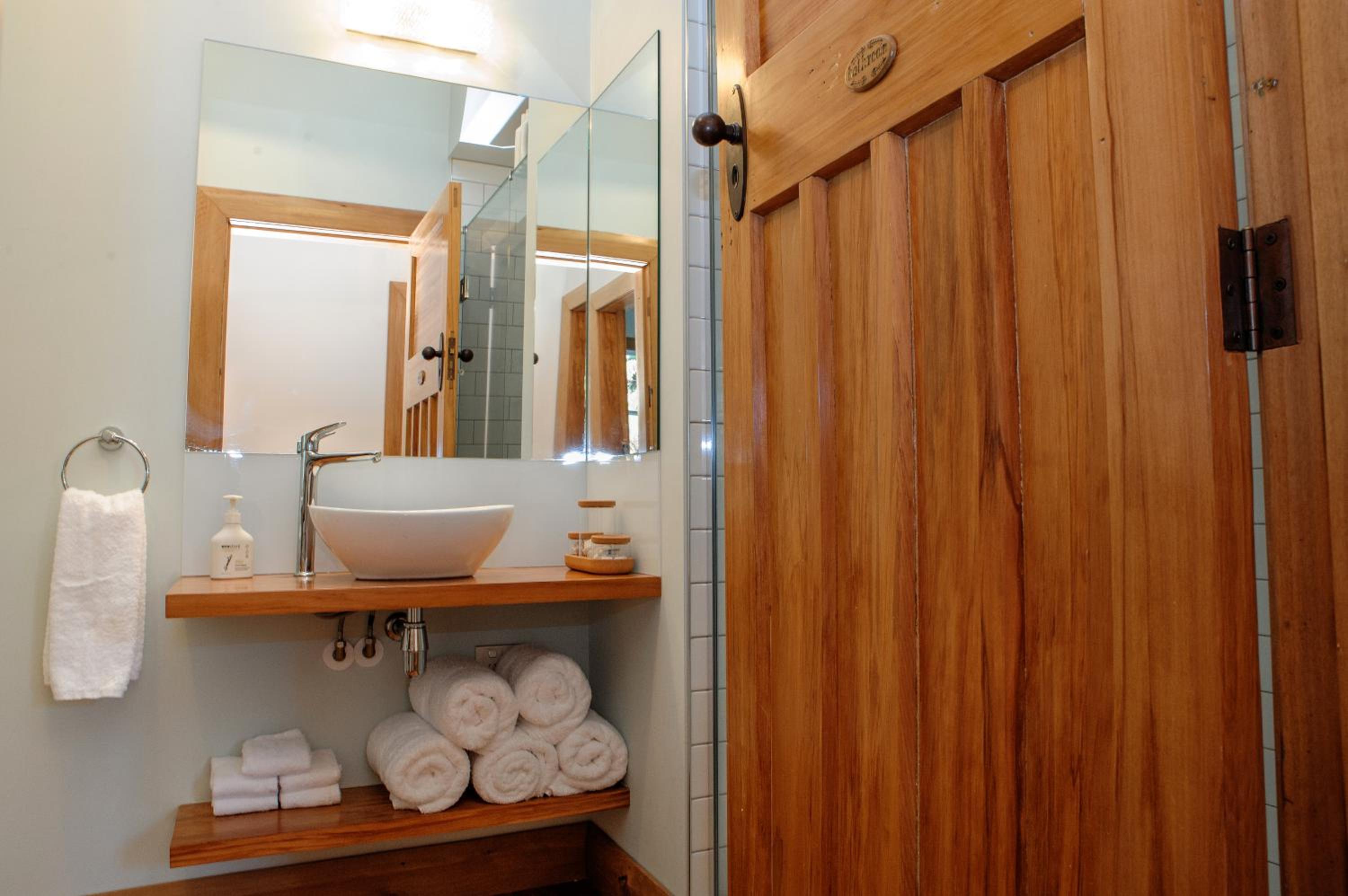 Three-Bedroom Villa - Photo 10