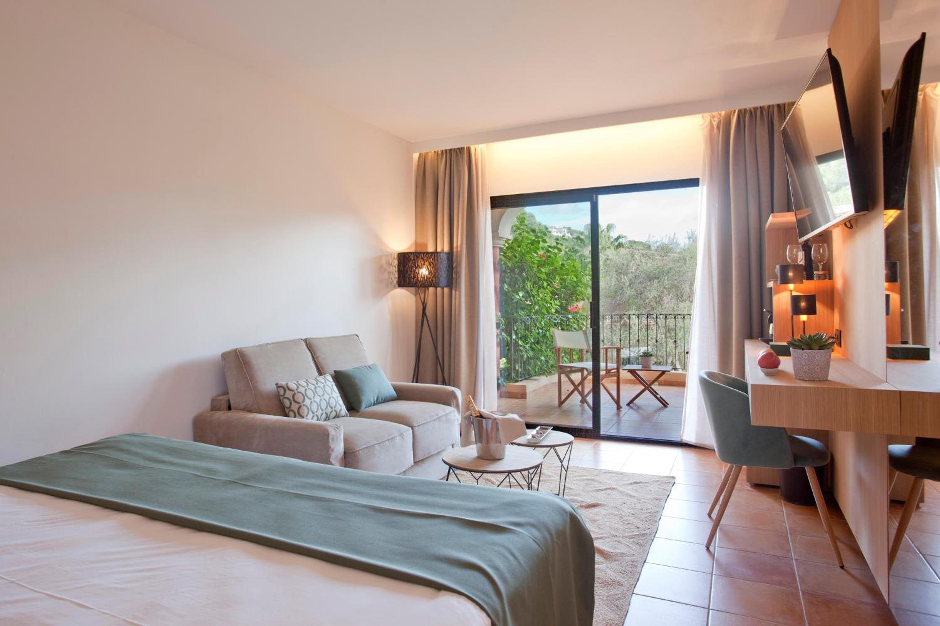 Premium Room with Spa Access