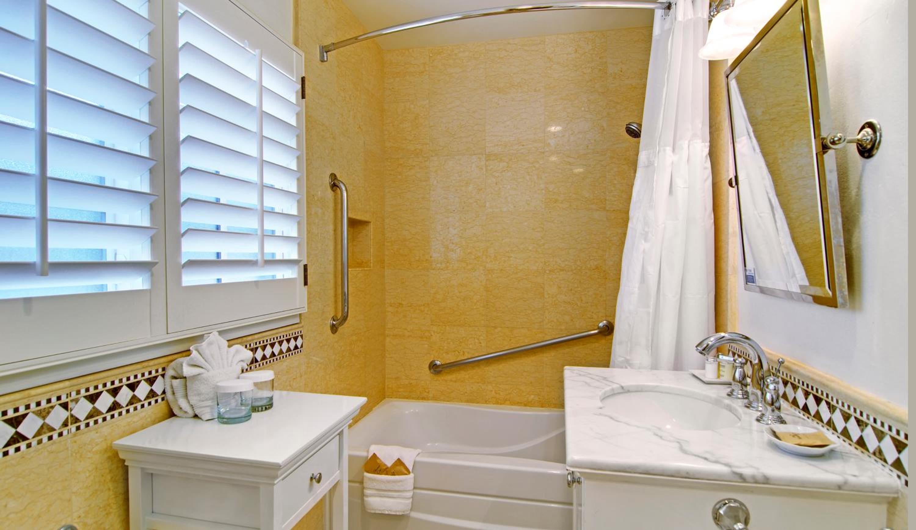 King Suite - Photo 7