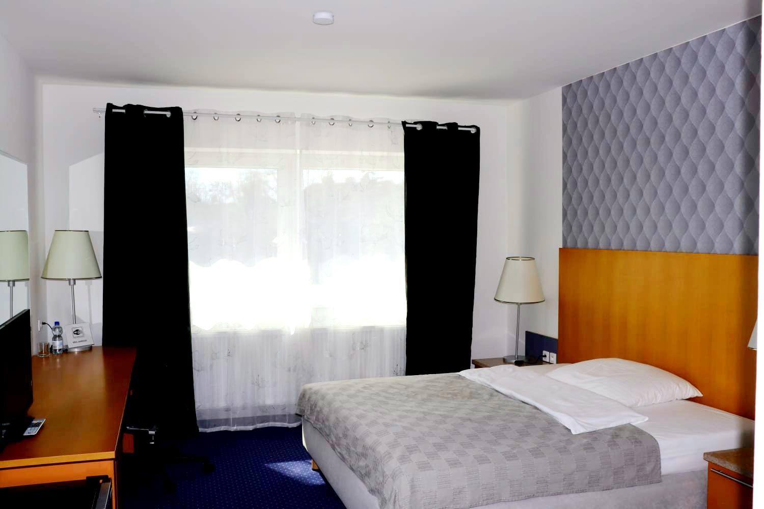 Double or Twin Room with Swimming Pool Access