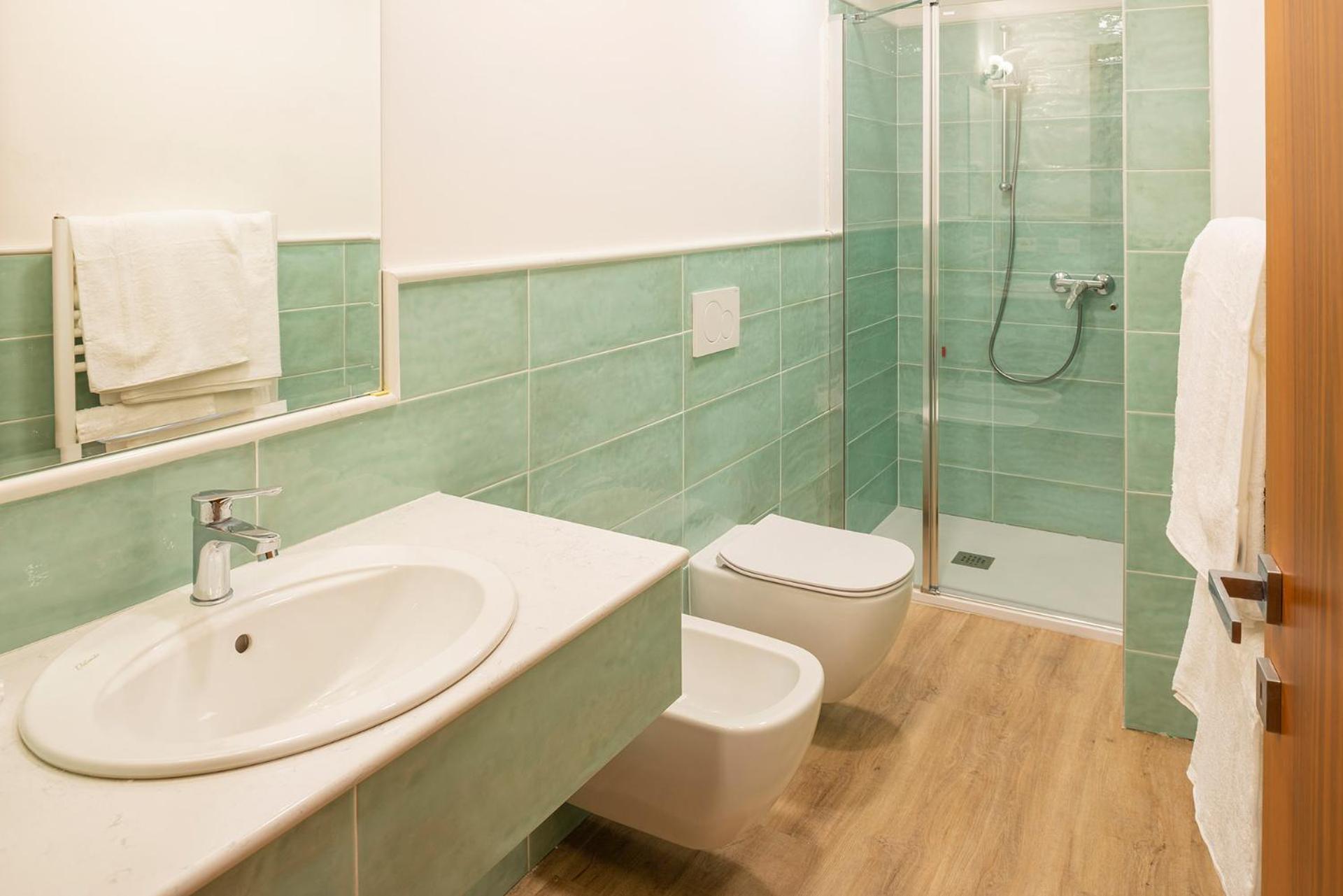 Double or Twin Room - Photo 19