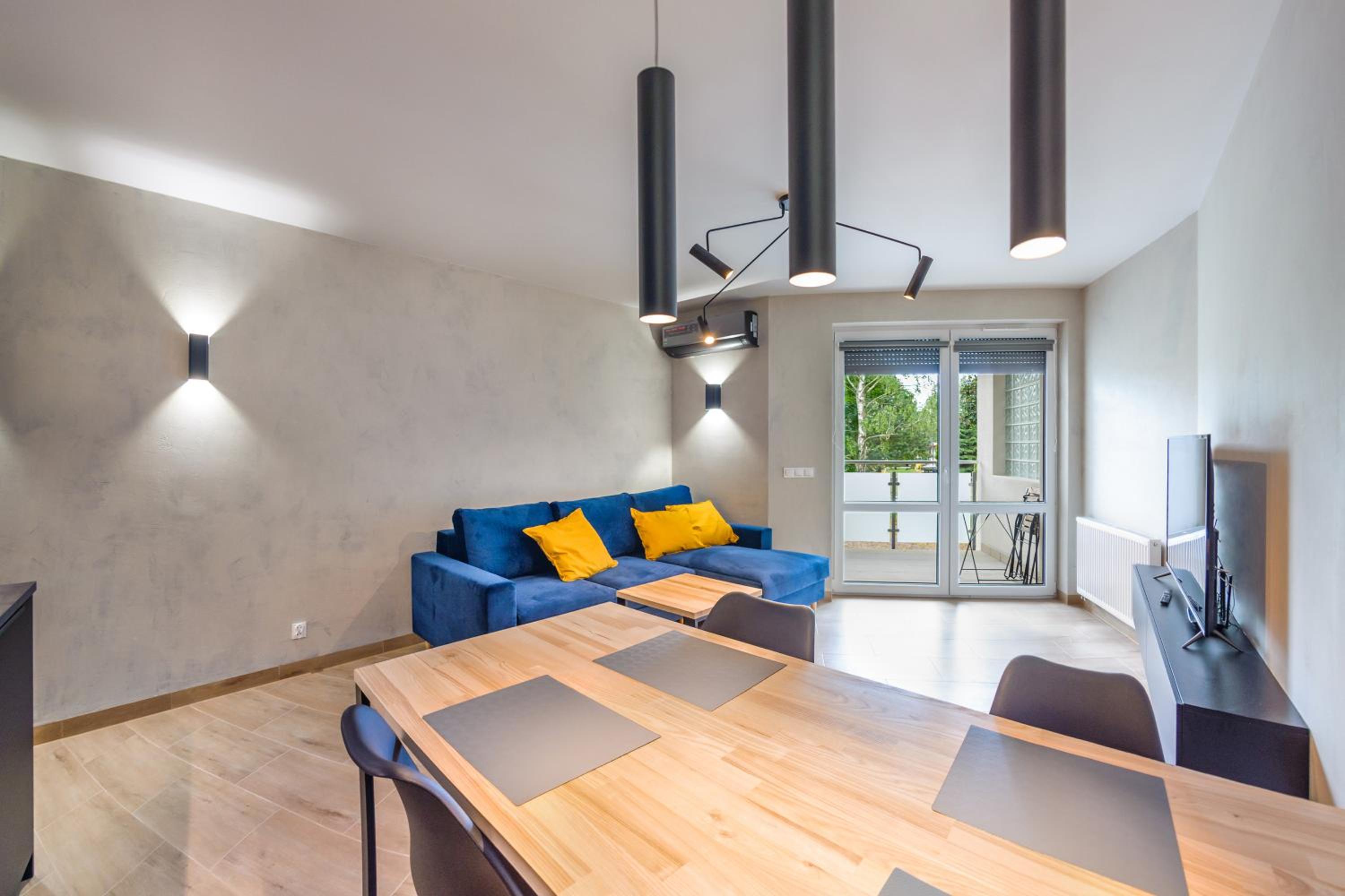 One-Bedroom Apartment
