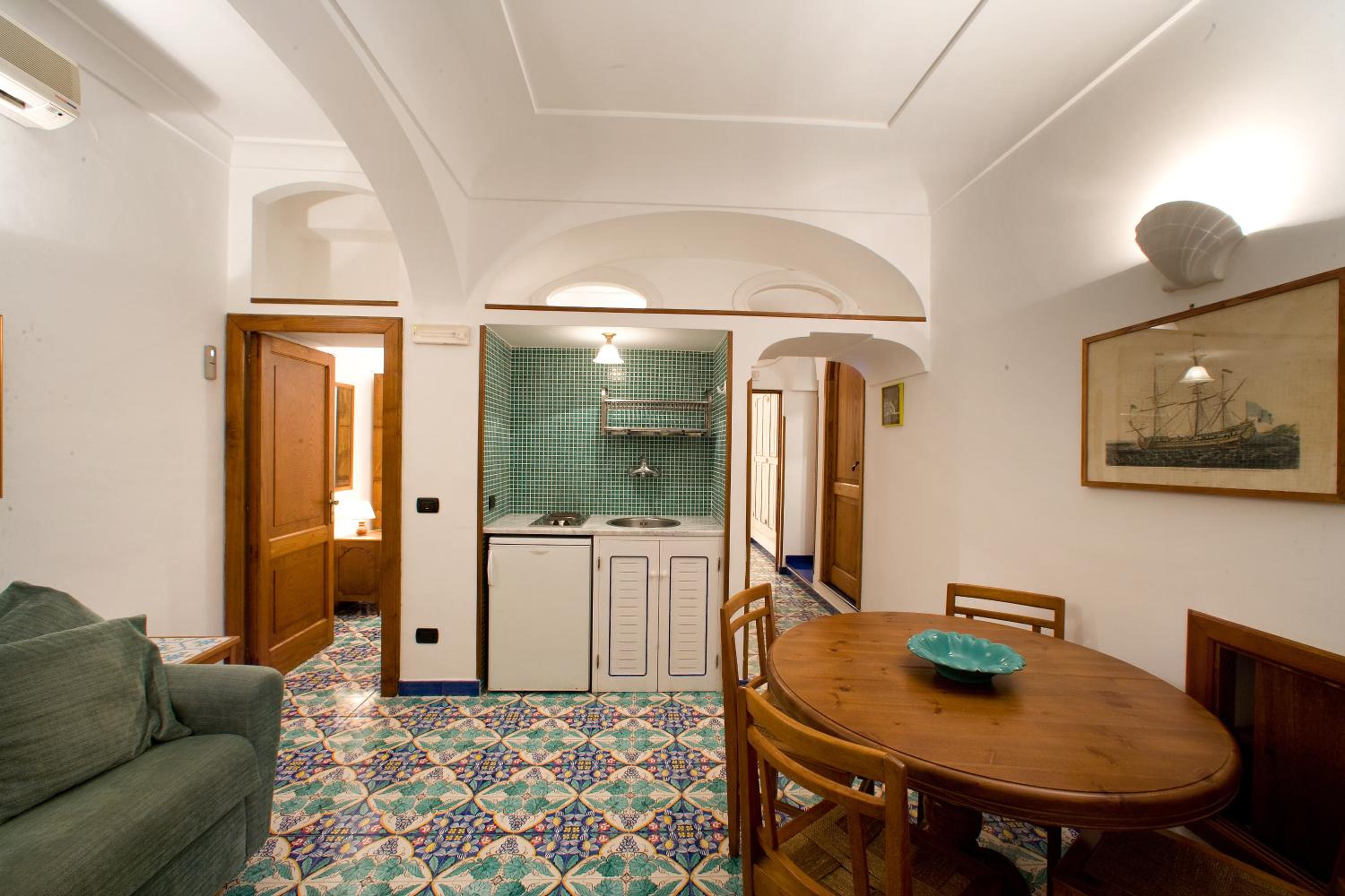 Two-Bedroom Apartment with Sea View photo 3