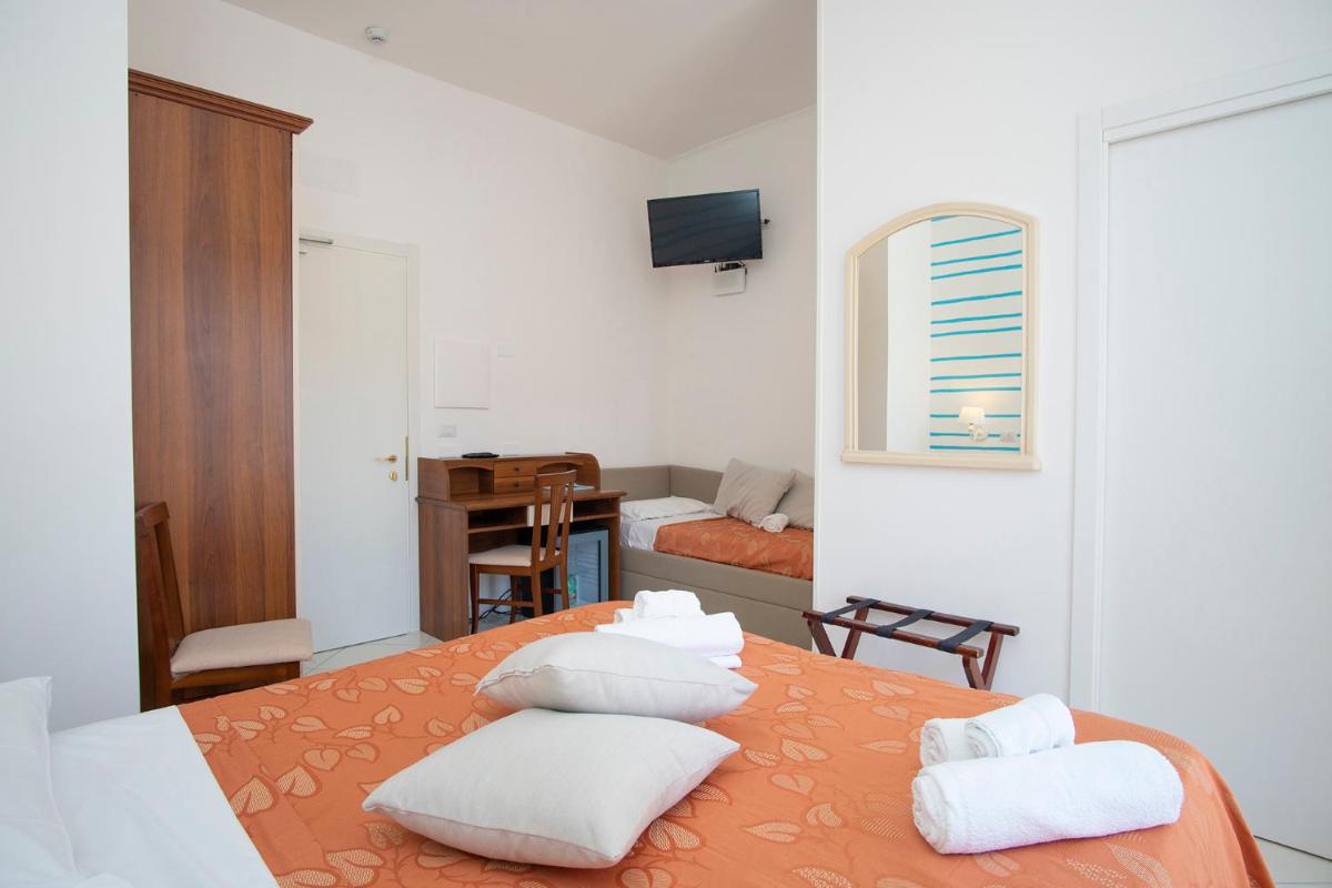 Room with City View photo 1