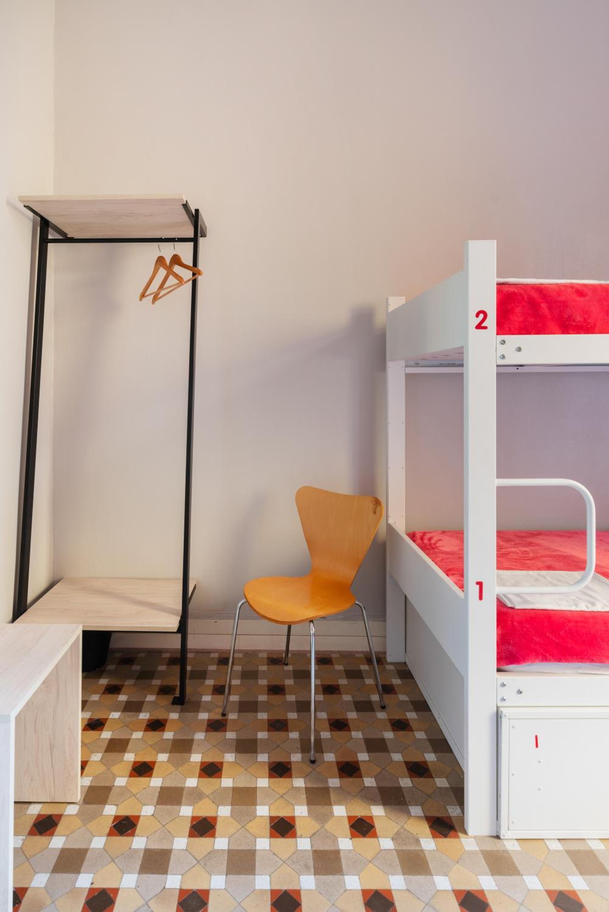 Cama en Habitación Compartida (4 adultos)