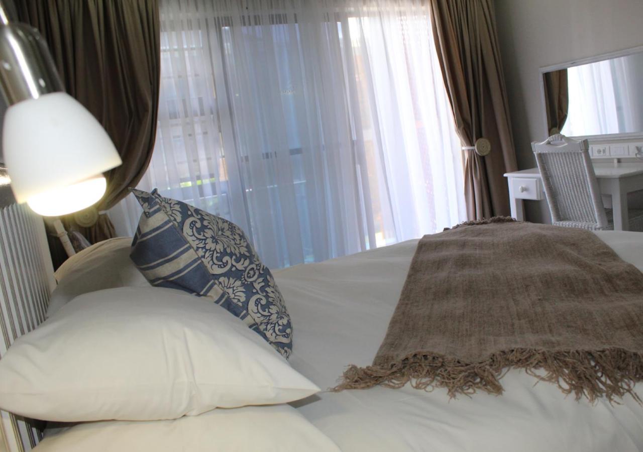 Queen Room - Photo 7