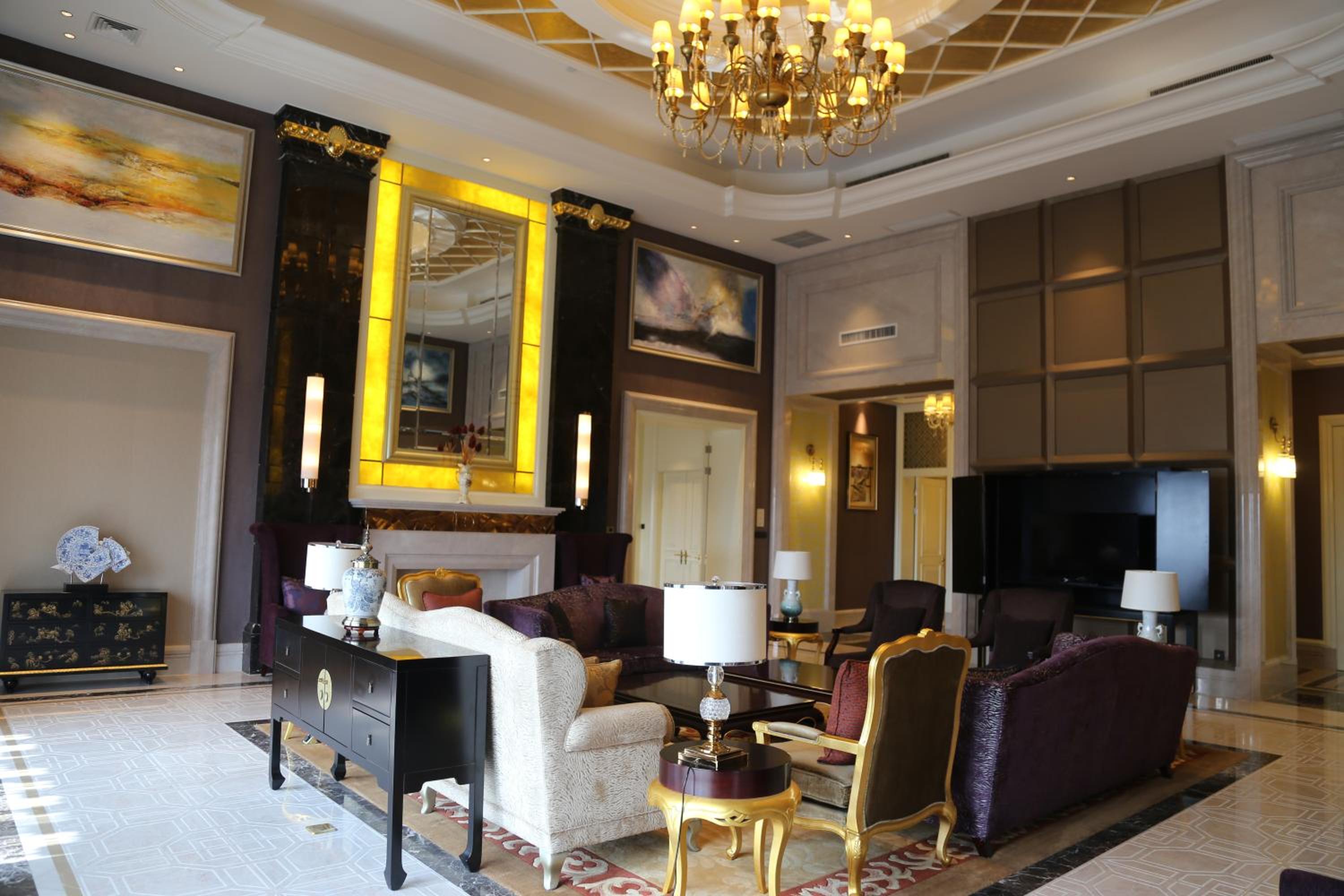 Three-Bedroom Presidential Suite
