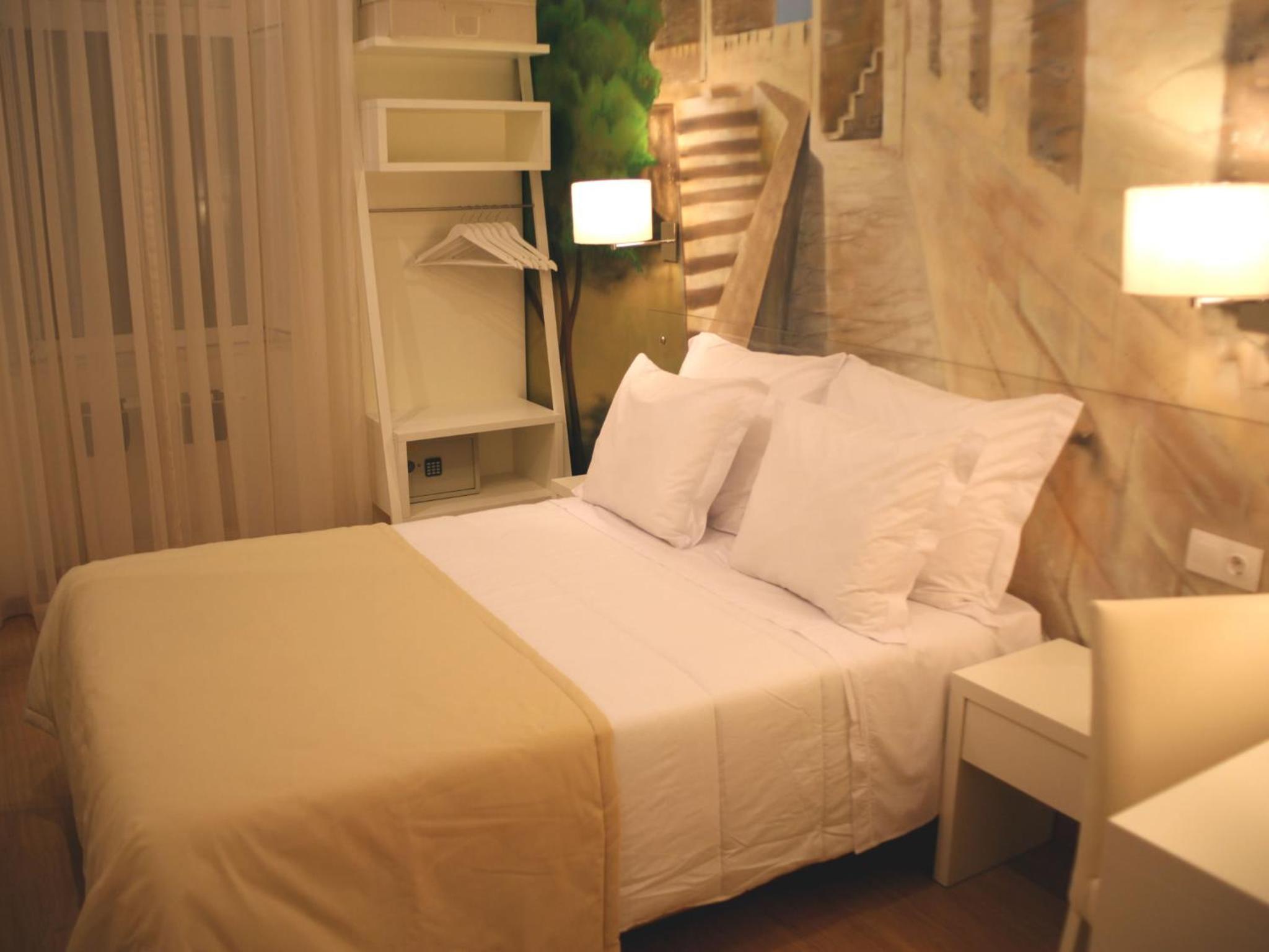 Small Double Room photo 1